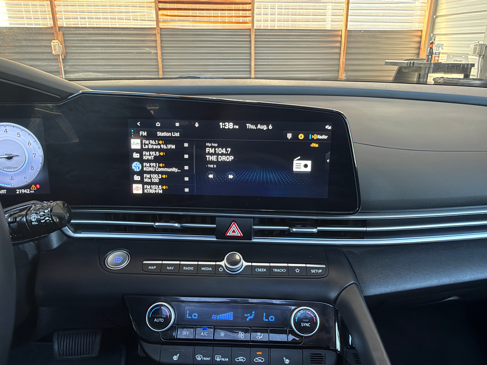 Thumbnail: 2025 Hyundai Elantra - 4