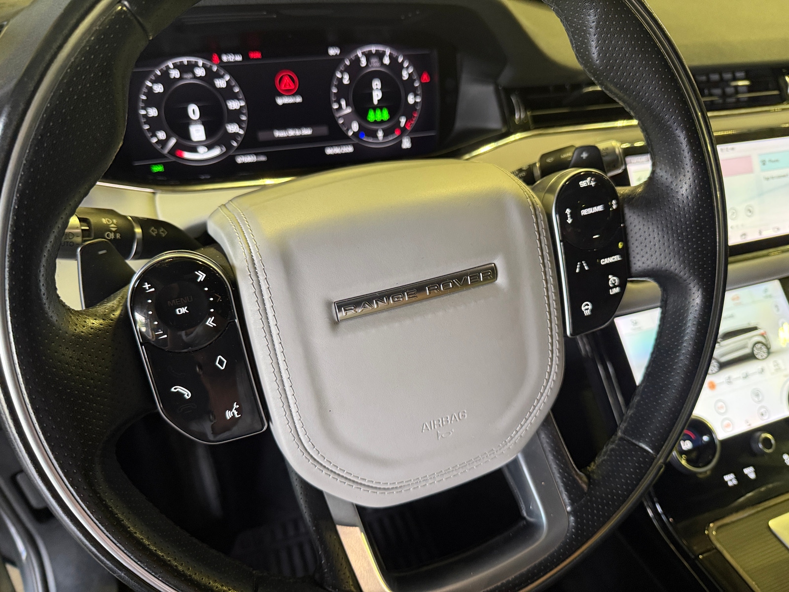 Thumbnail: 2020 Land Rover Range Rover Evoque - 4