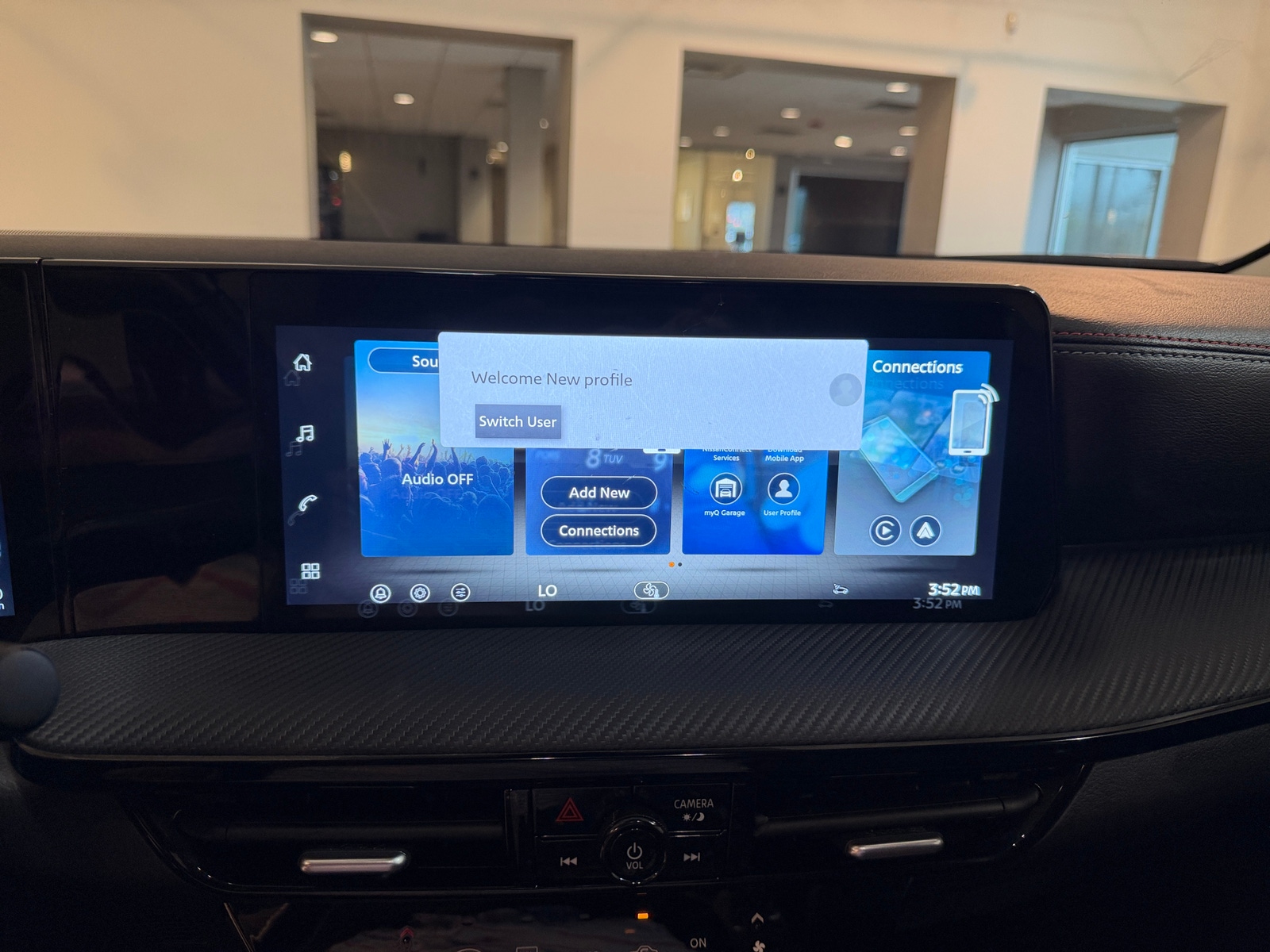 Thumbnail: 2026 Nissan Kicks - 3