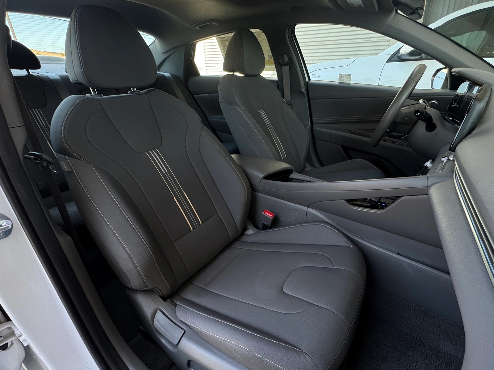 Thumbnail: 2025 Hyundai Elantra - 2