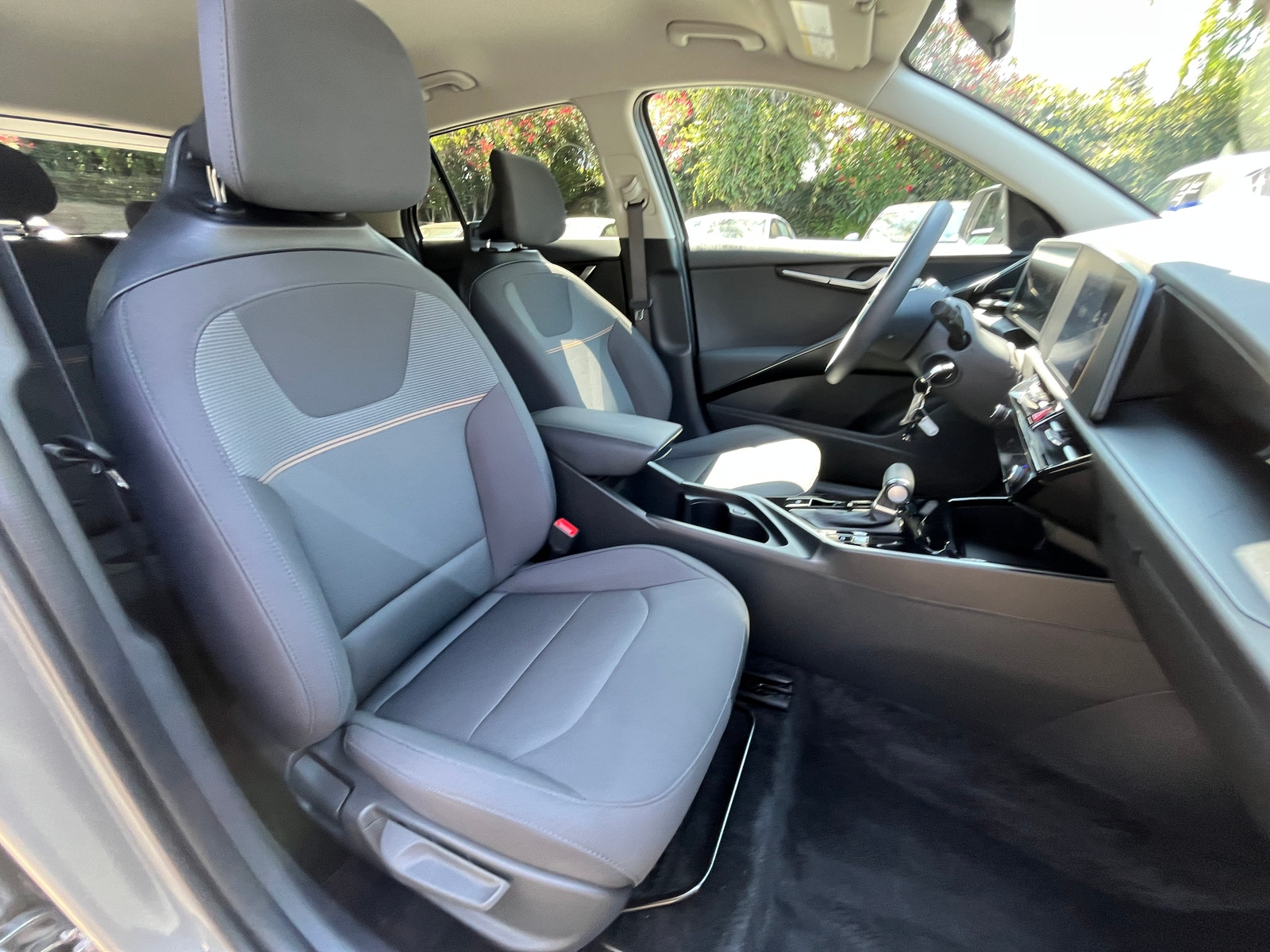 Thumbnail: 2026 Kia Niro - 2