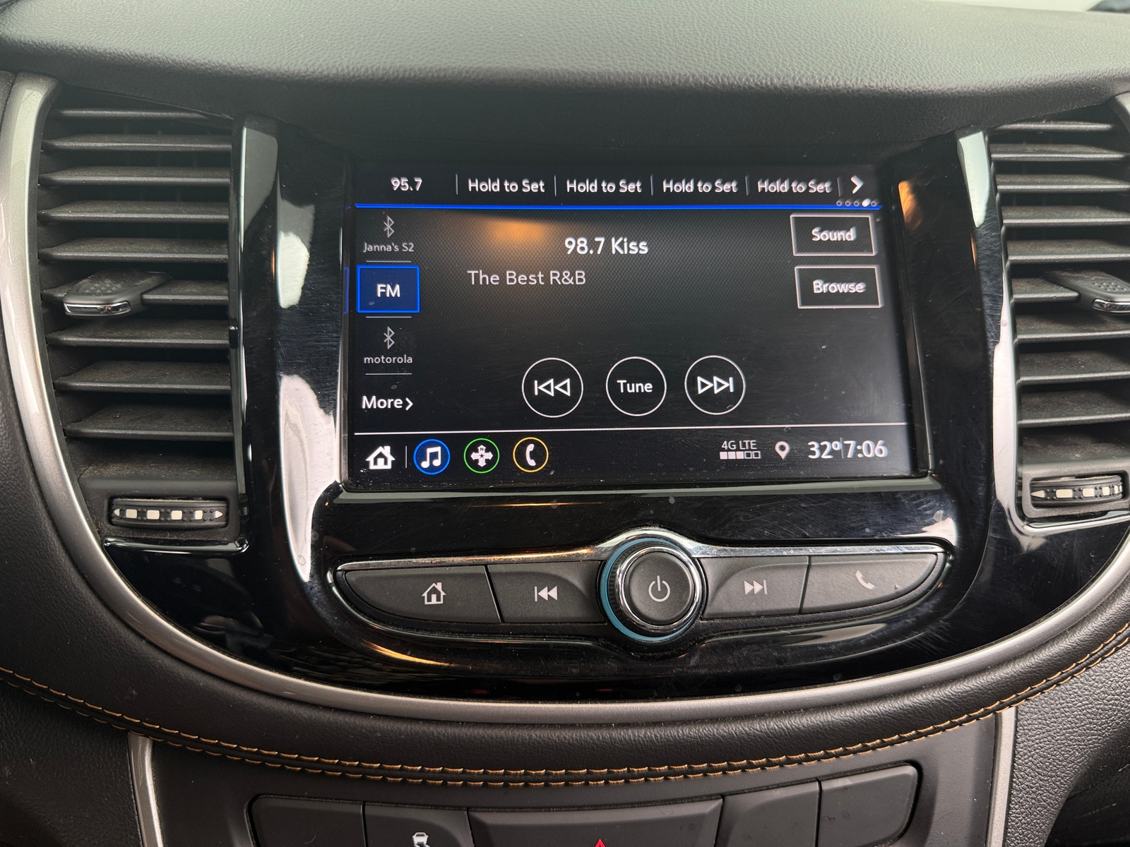 Thumbnail: 2021 Chevrolet Trax - 4