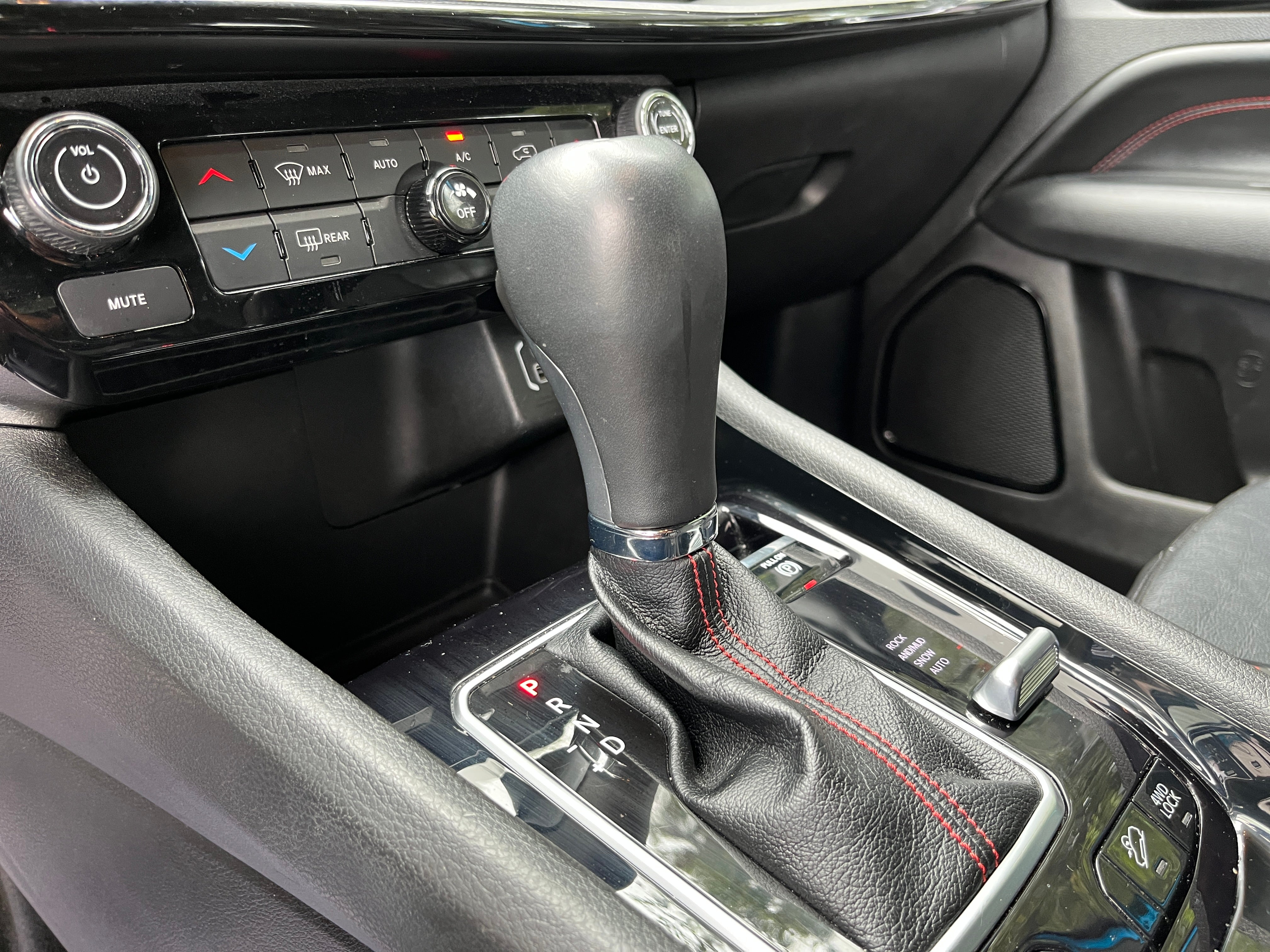 2025 Jeep Compass Trailhawk - Photo 5