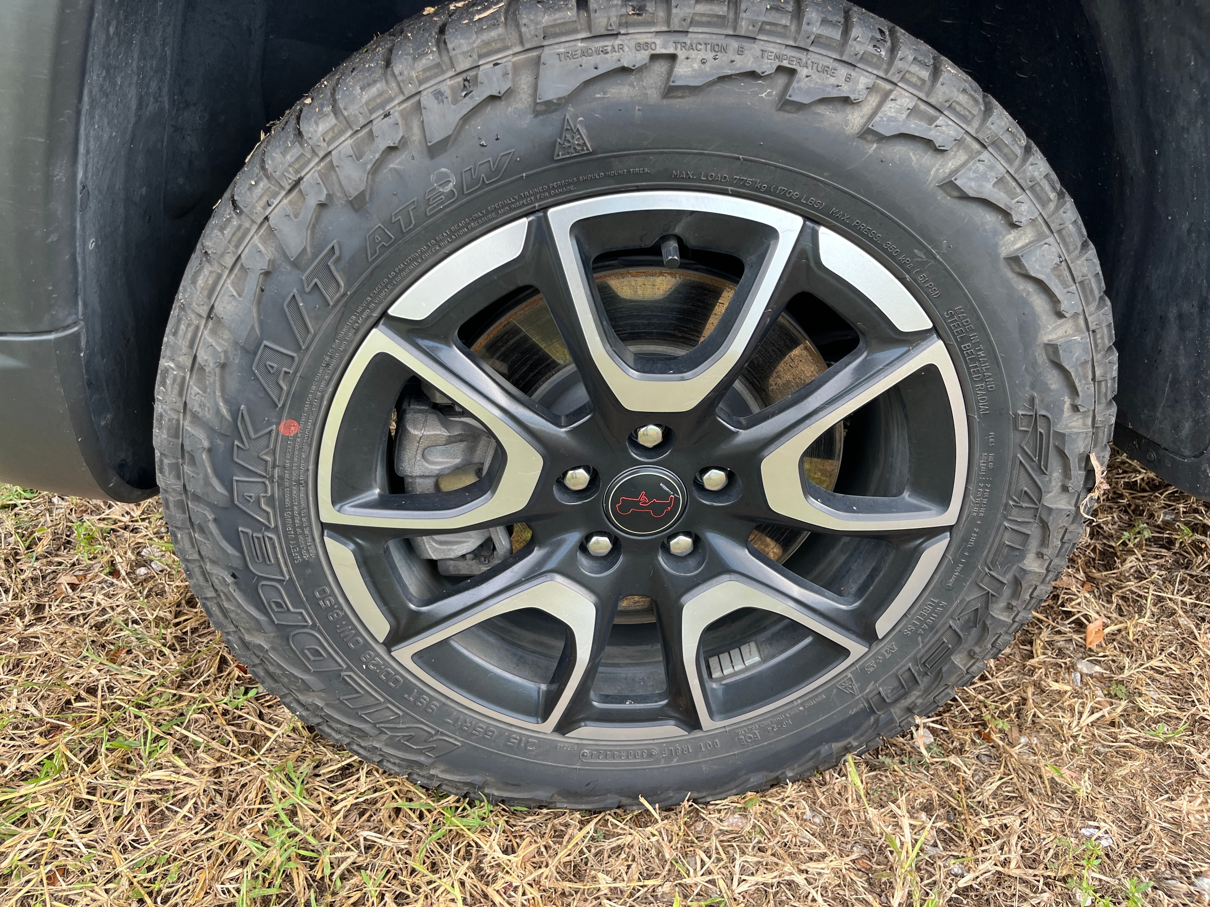 2025 Jeep Compass Trailhawk - Photo 17