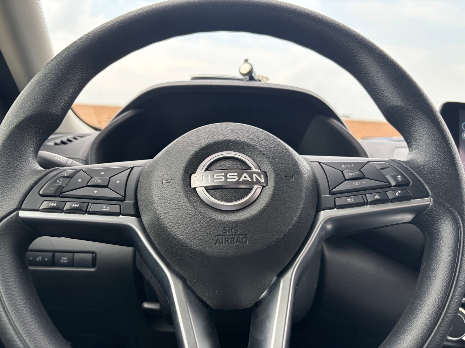 Thumbnail: 2025 Nissan Sentra - 5