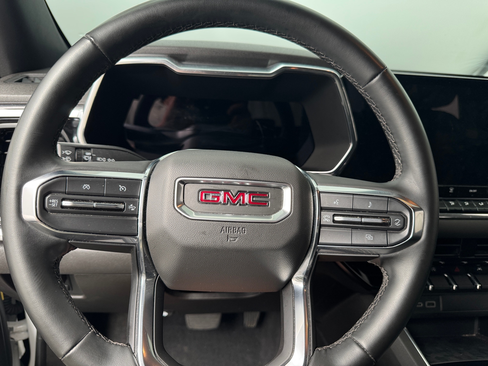 Thumbnail: 2024 GMC Canyon - 5