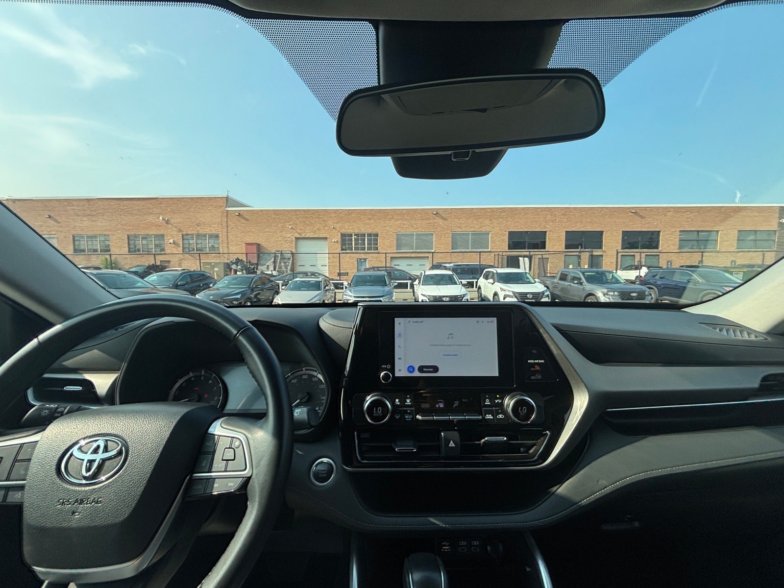 Thumbnail: 2025 Toyota Highlander - 3