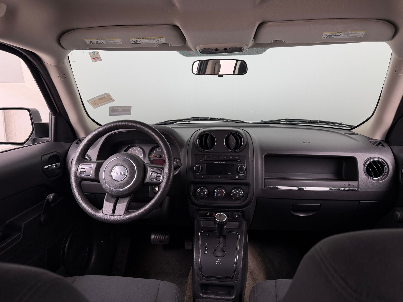 Thumbnail: 2014 Jeep Patriot - 3