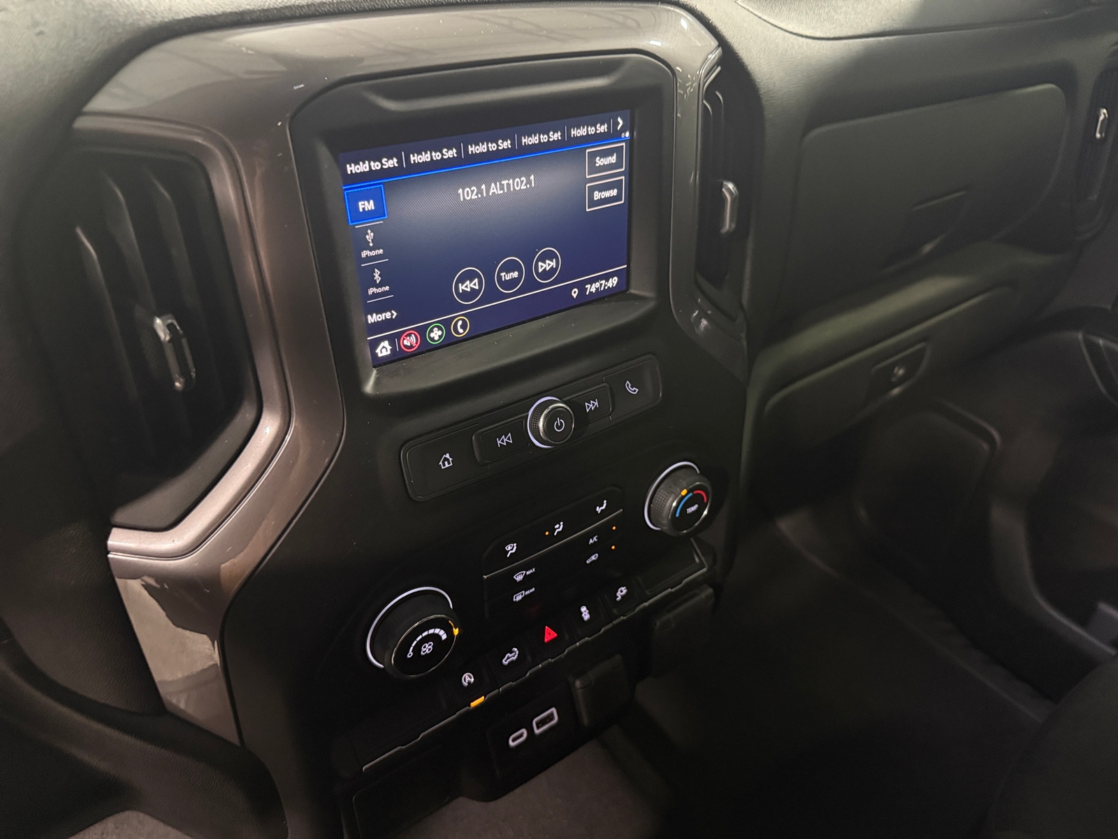 Thumbnail: 2022 Chevrolet Silverado 1500 - 4