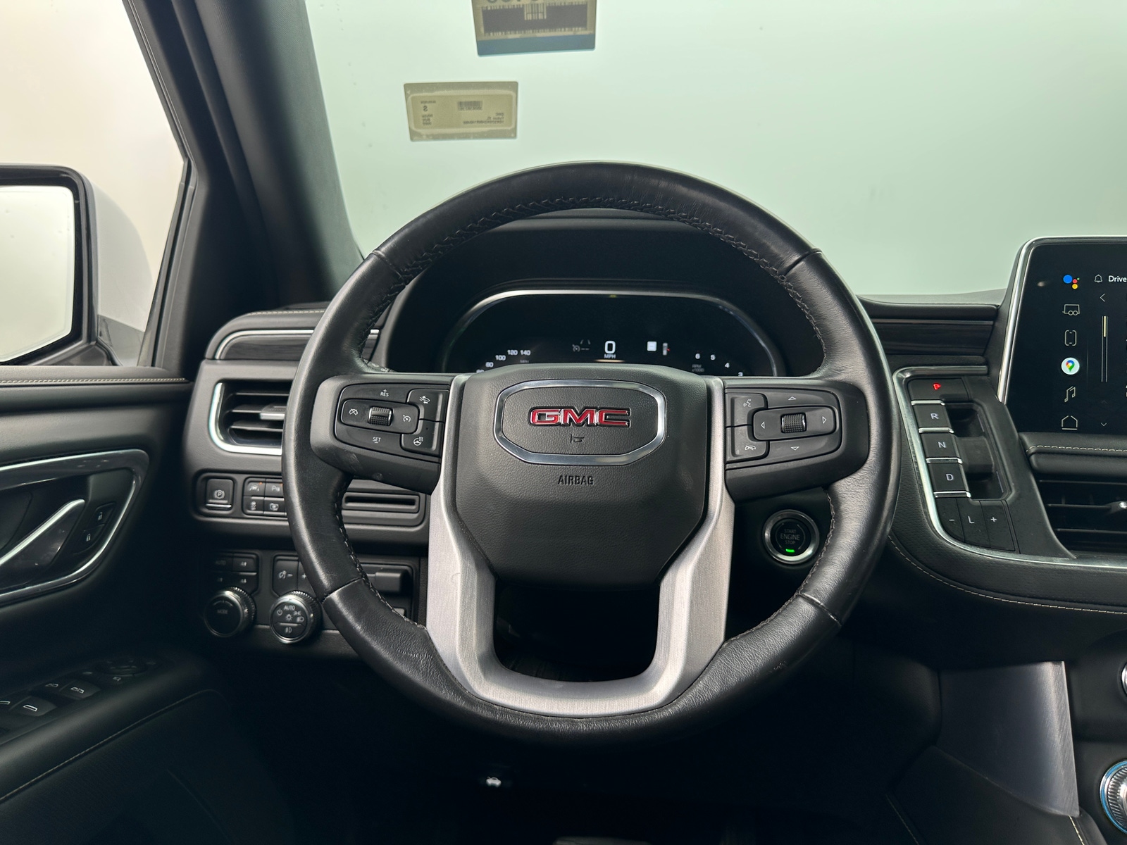 Thumbnail: 2022 GMC Yukon XL - 4