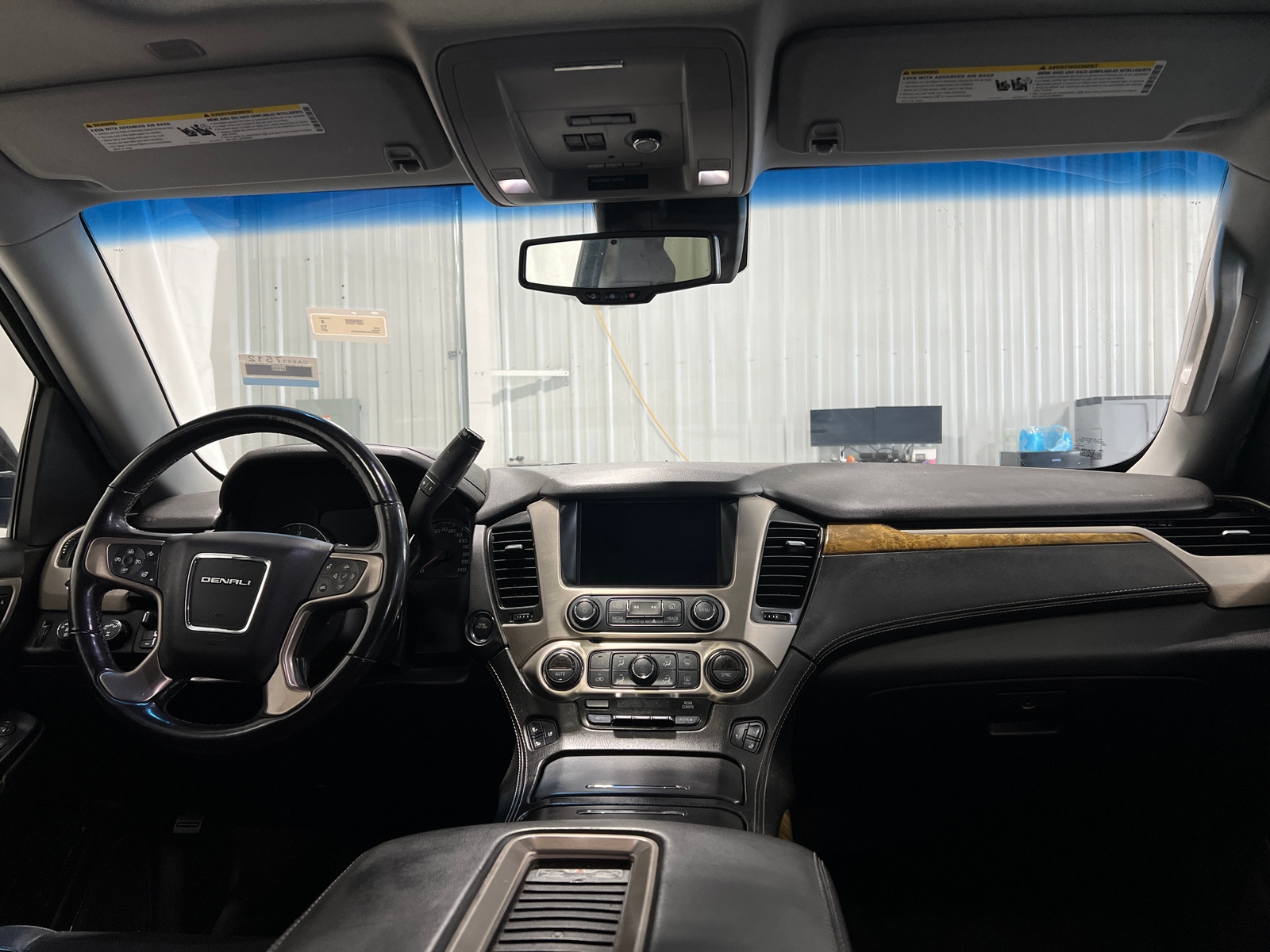 Thumbnail: 2017 GMC Yukon - 2