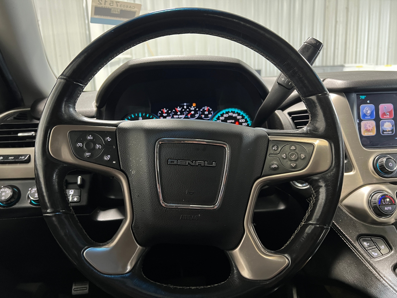 Thumbnail: 2017 GMC Yukon - 4