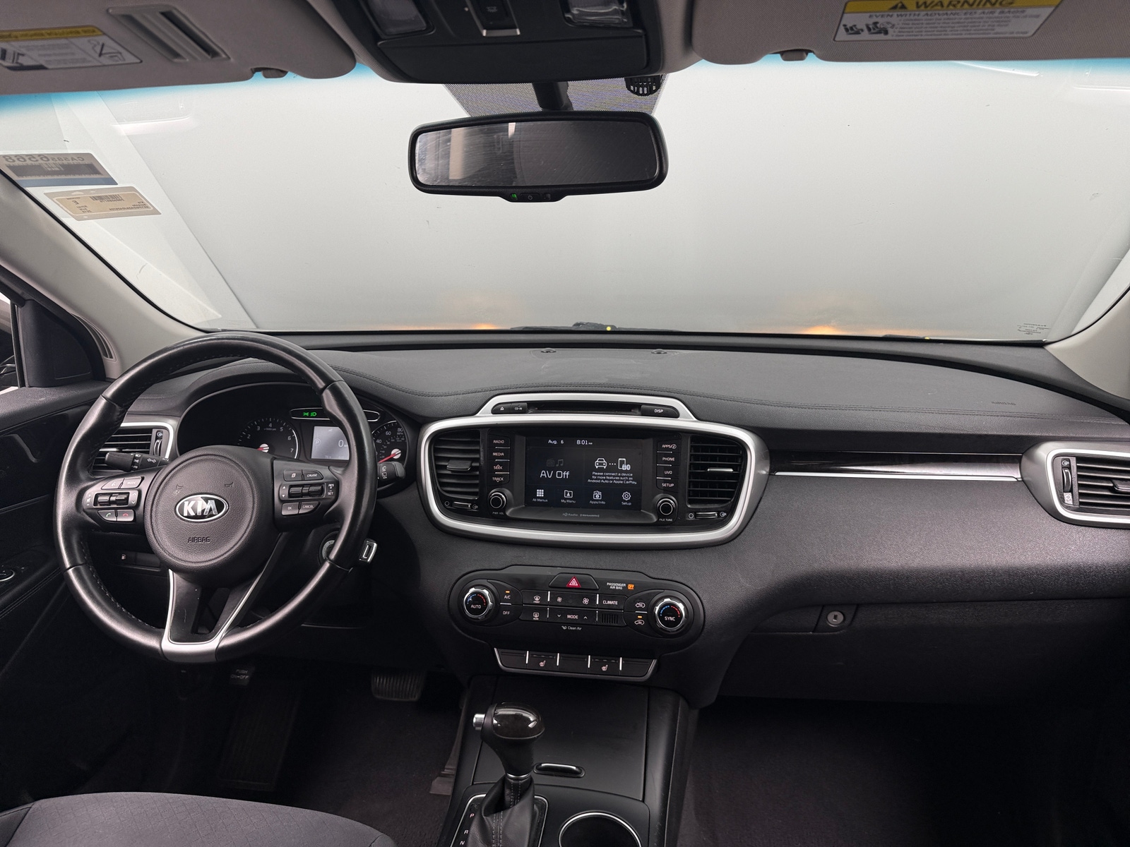 Thumbnail: 2018 Kia Sorento - 3