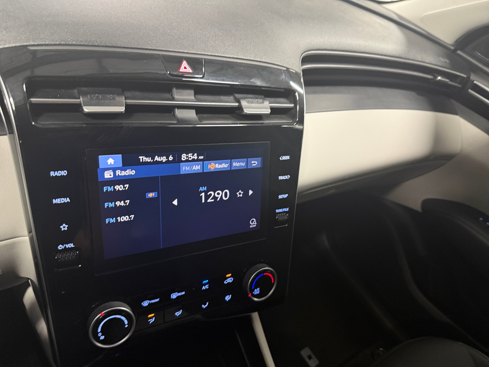 Thumbnail: 2022 Hyundai Tucson - 4