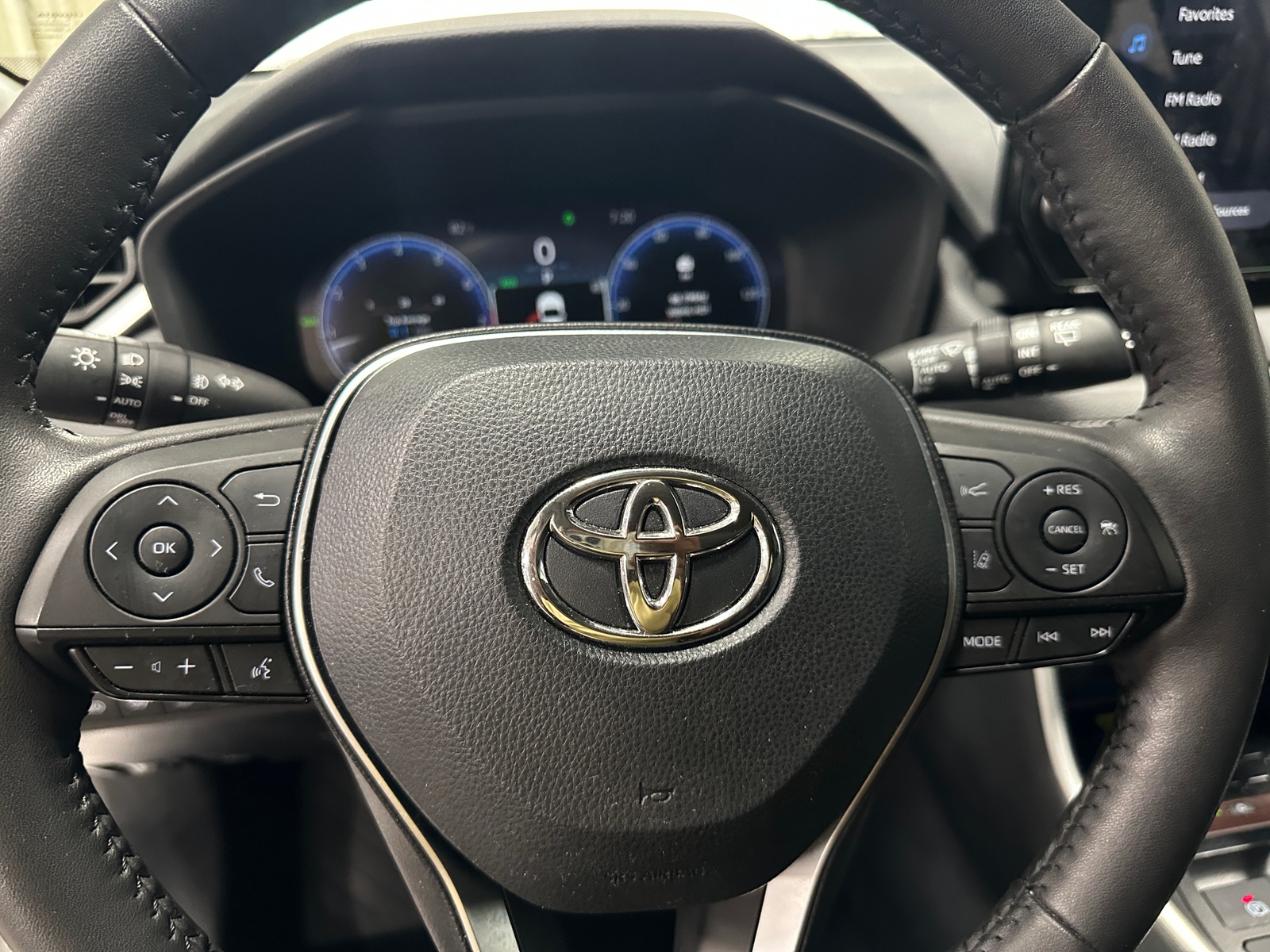 Thumbnail: 2025 Toyota RAV4 - 4