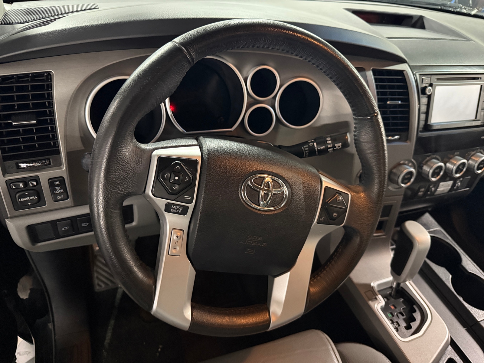 Thumbnail: 2016 Toyota Sequoia - 4