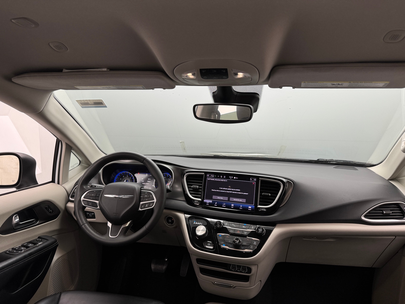 Thumbnail: 2023 Chrysler Pacifica - 2