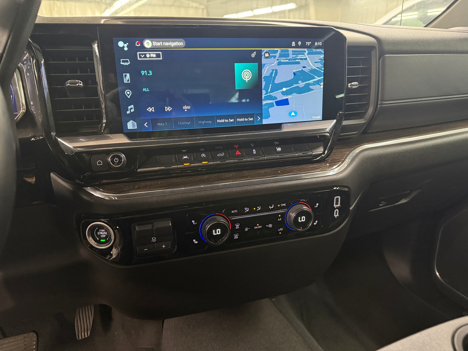 Thumbnail: 2025 Chevrolet Silverado 1500 - 4