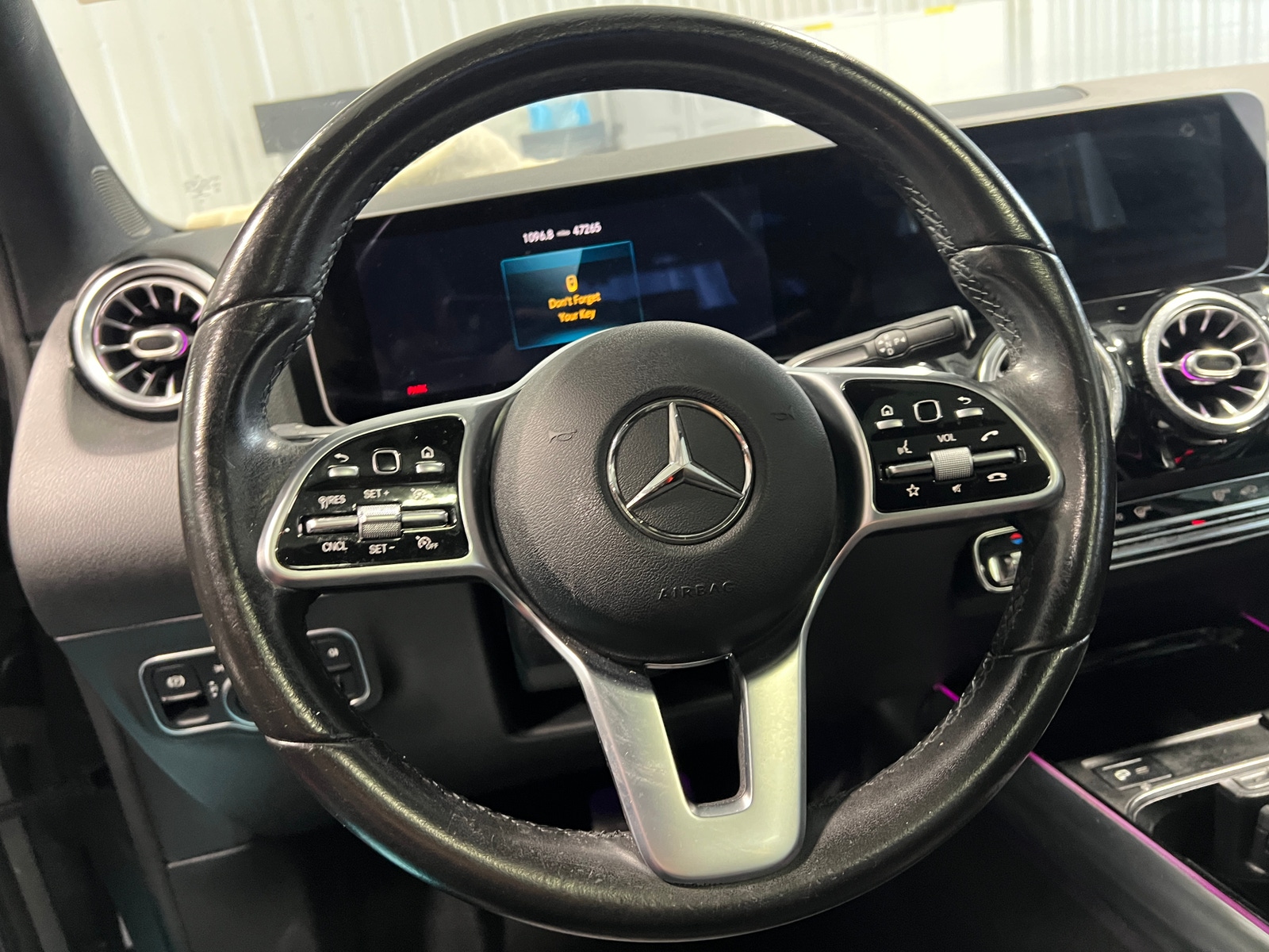 Thumbnail: 2021 Mercedes-Benz GLA - 4