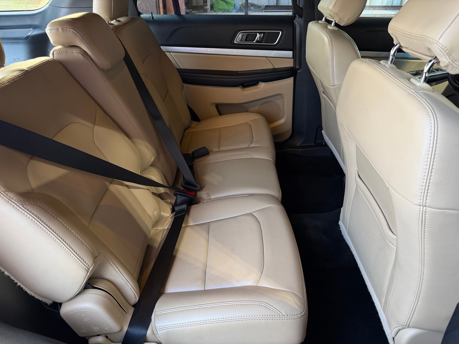 Thumbnail: 2017 Ford Explorer - 5