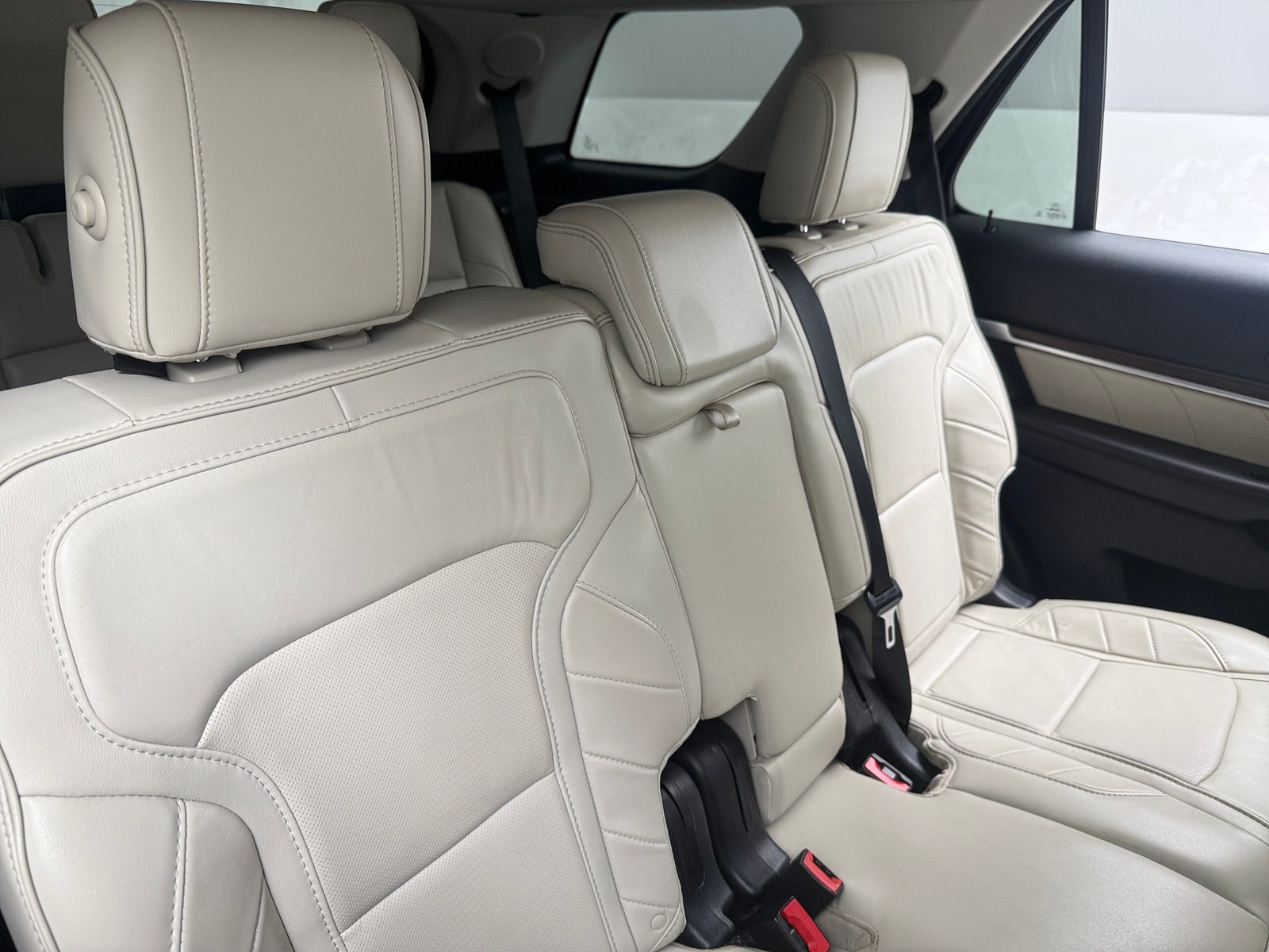Thumbnail: 2019 Ford Explorer - 5
