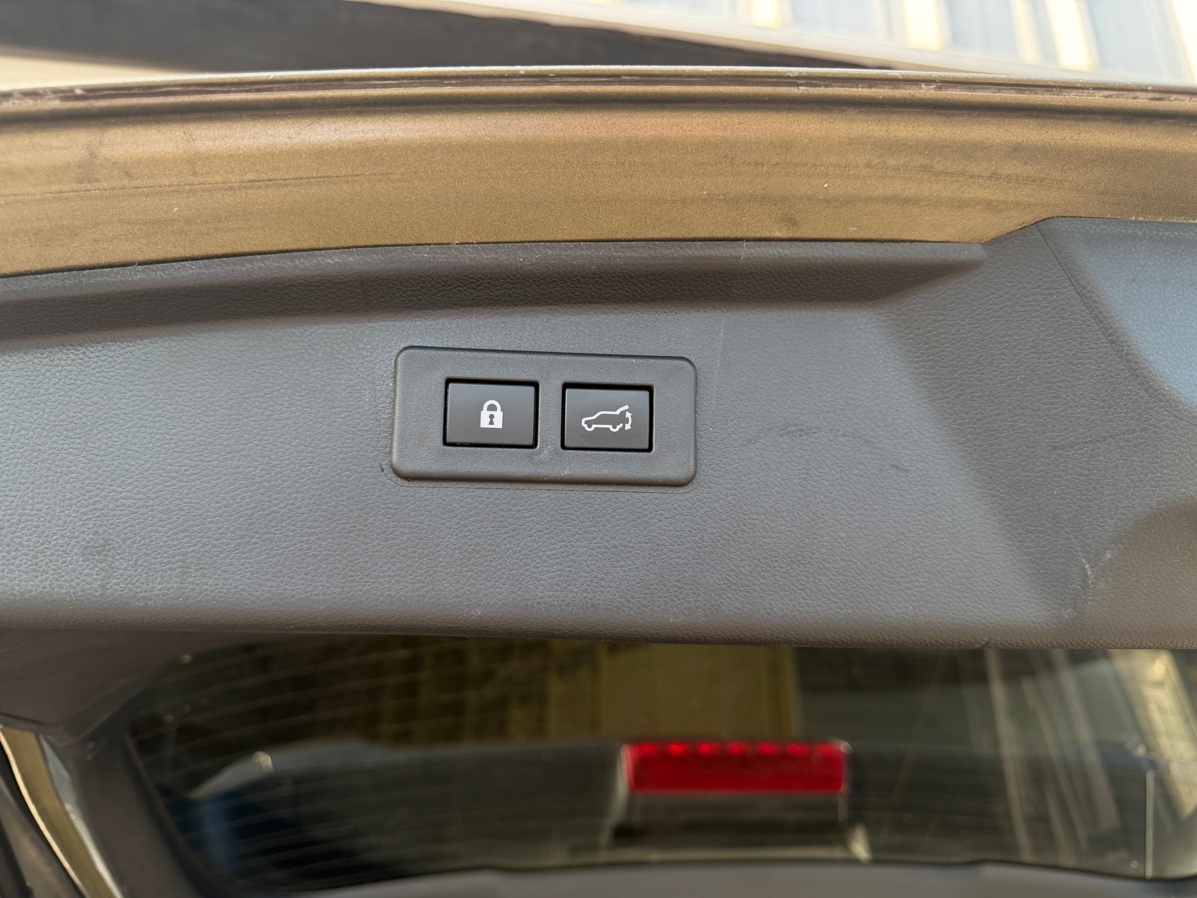 2022 Subaru Outback Premium - Photo 2