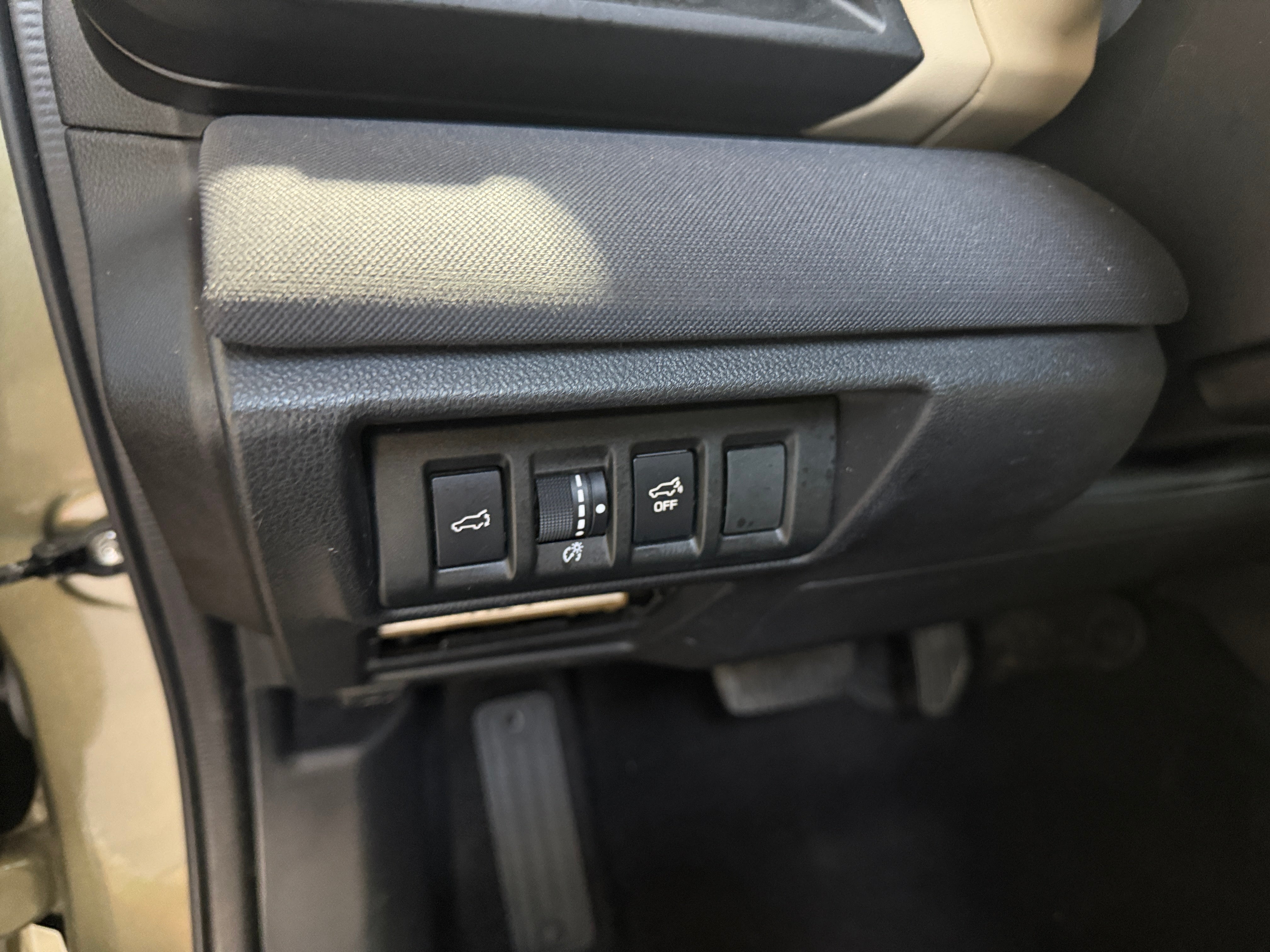 2022 Subaru Outback Premium - Photo 14