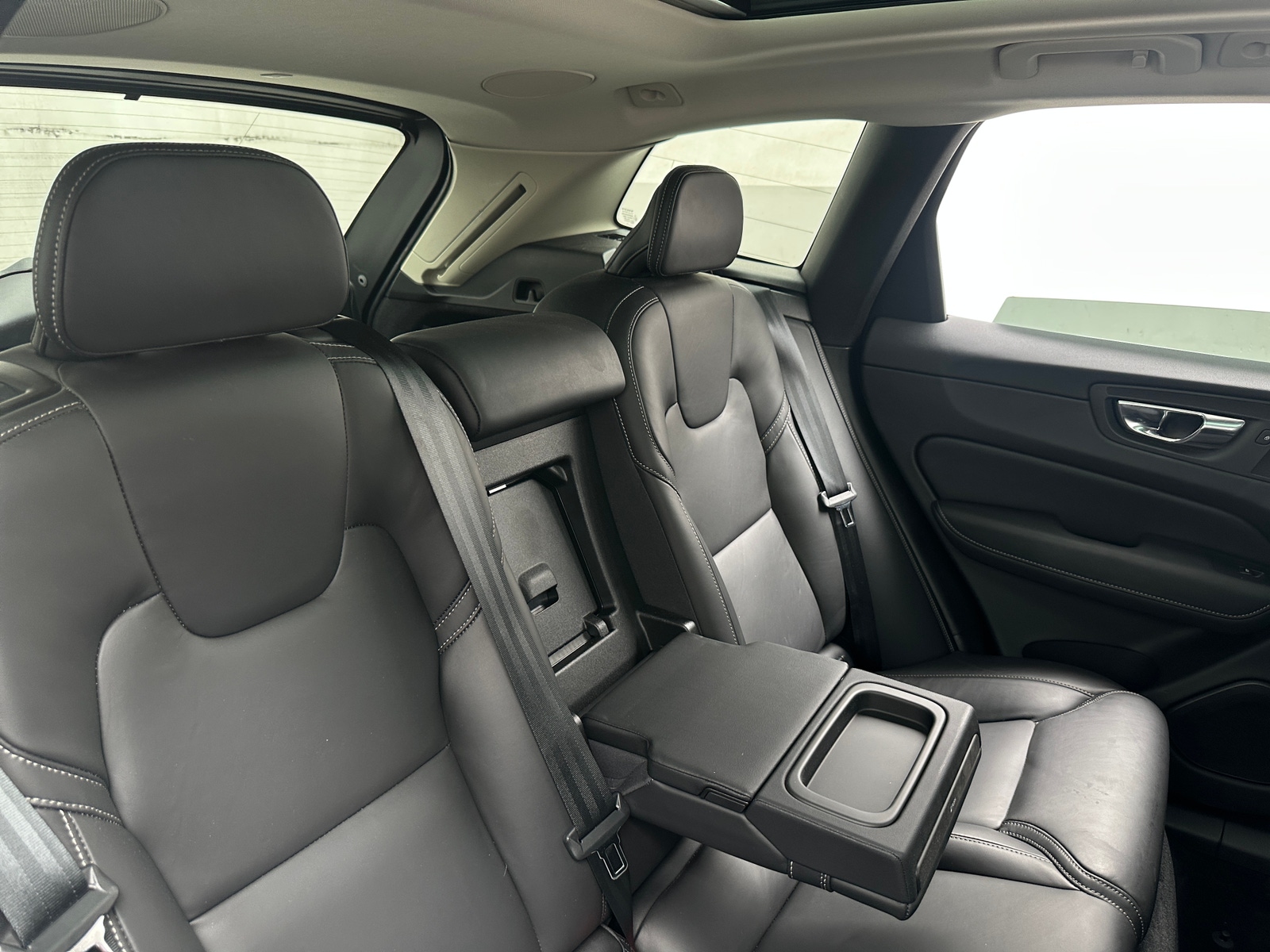 Thumbnail: 2021 Volvo XC60 - 5