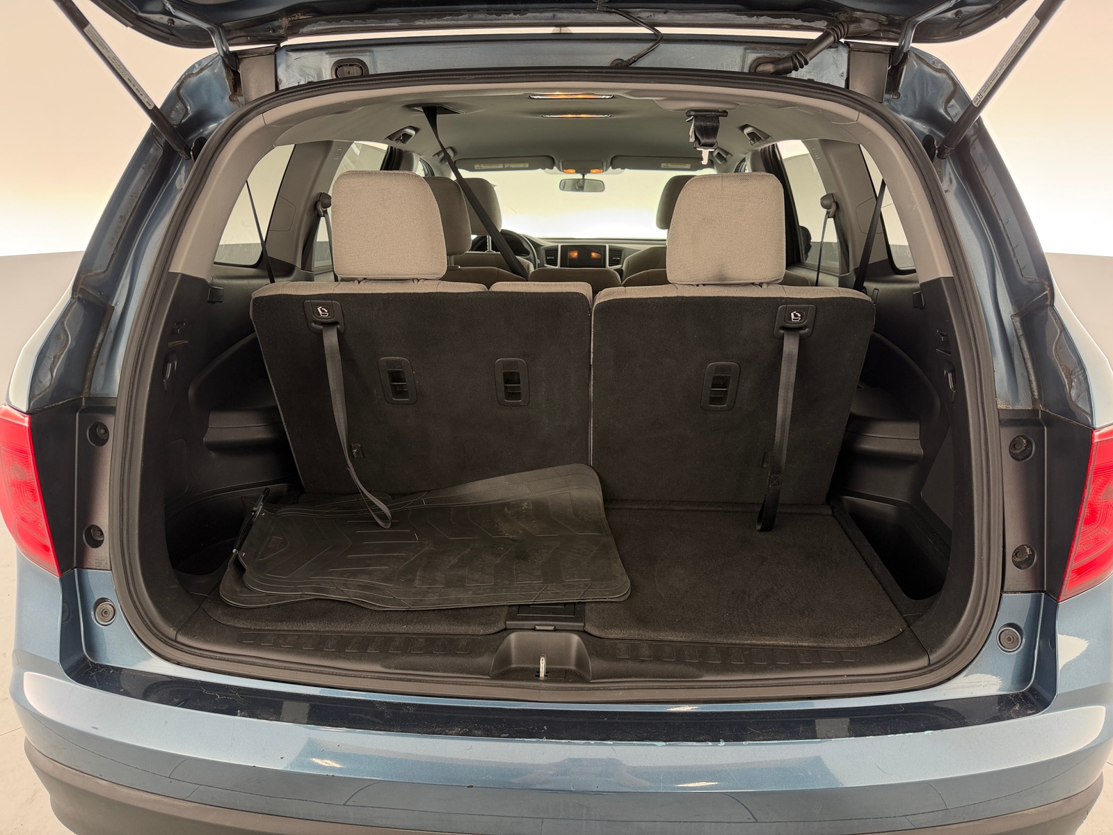 Thumbnail: 2017 Honda Pilot - 7