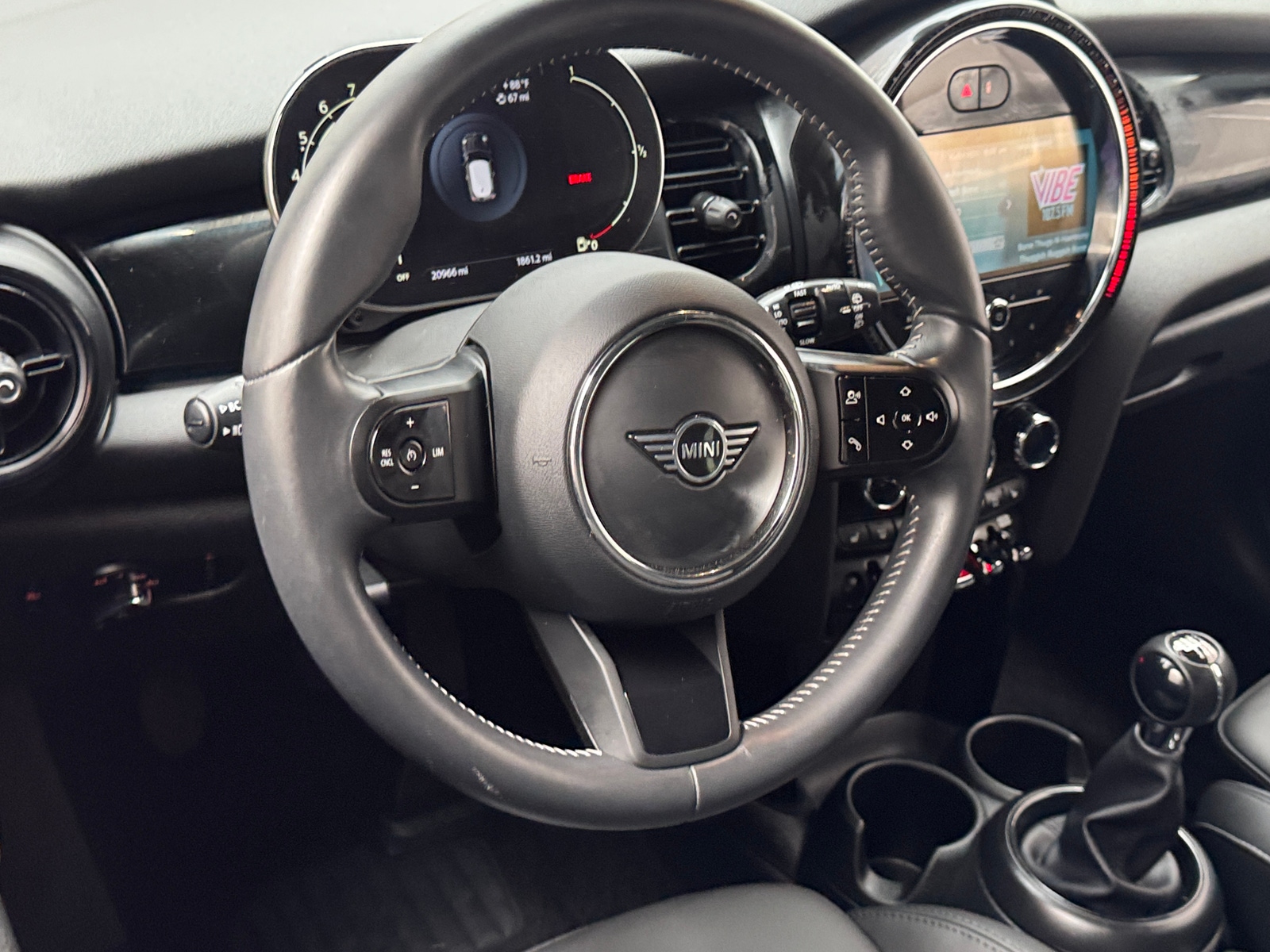 Thumbnail: 2023 MINI Cooper Hardtop - 4