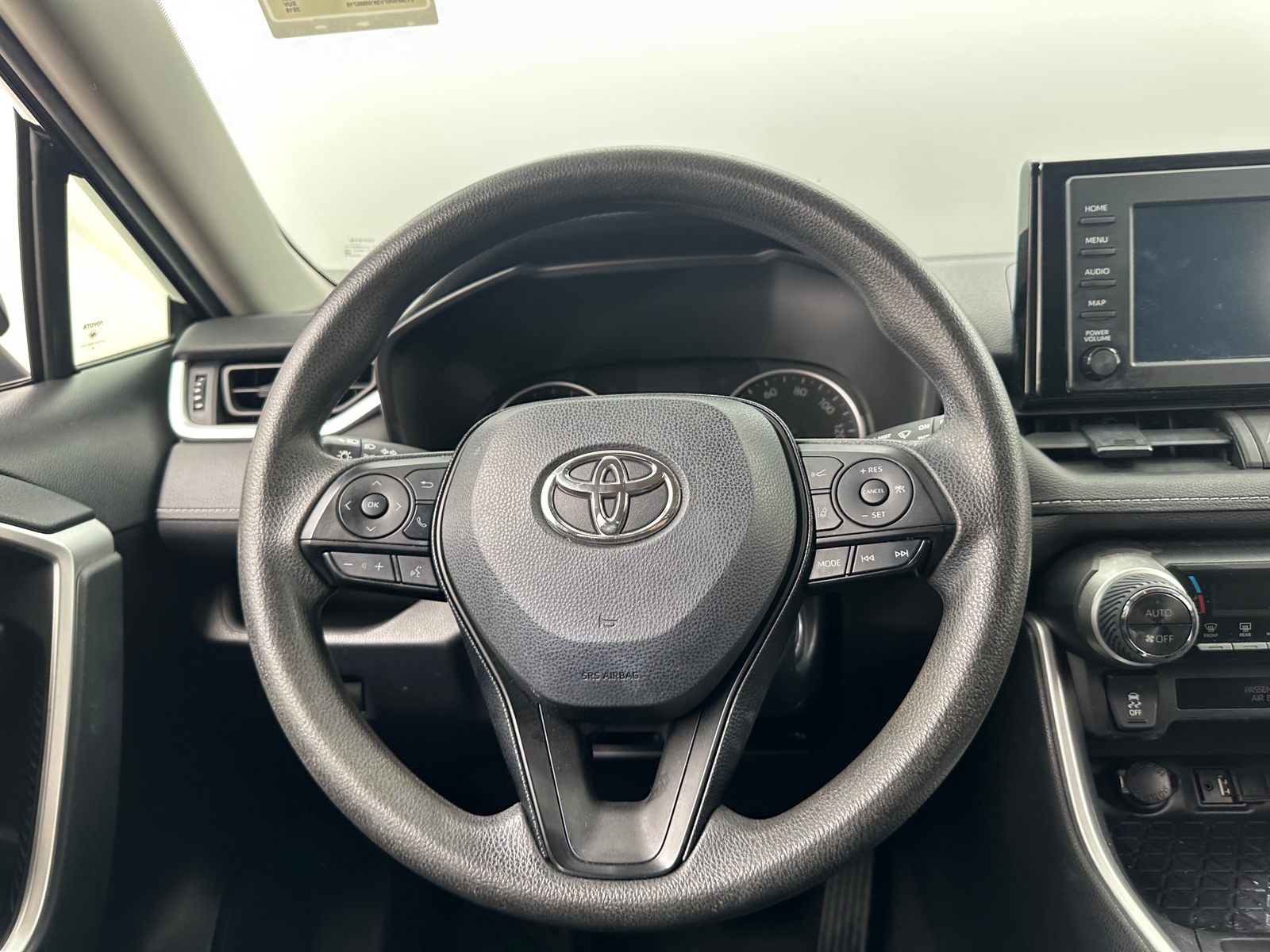 Thumbnail: 2019 Toyota RAV4 - 5