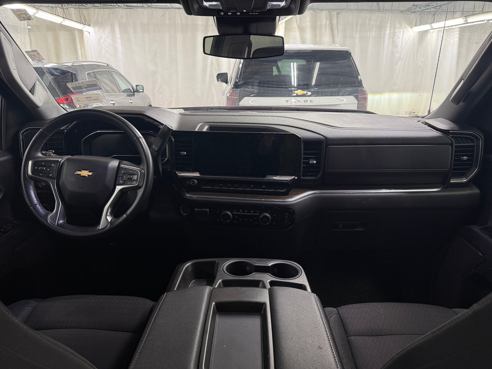 Thumbnail: 2023 Chevrolet Silverado 1500 - 3