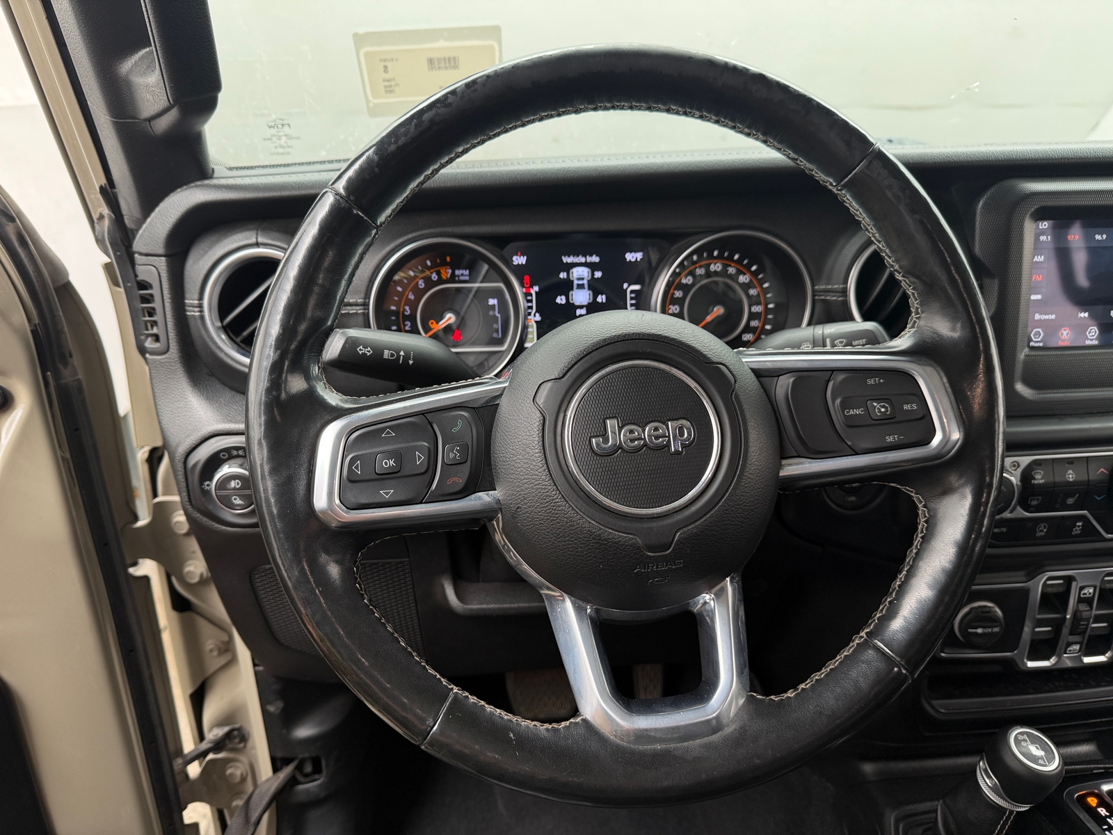 Thumbnail: 2020 Jeep Gladiator - 4