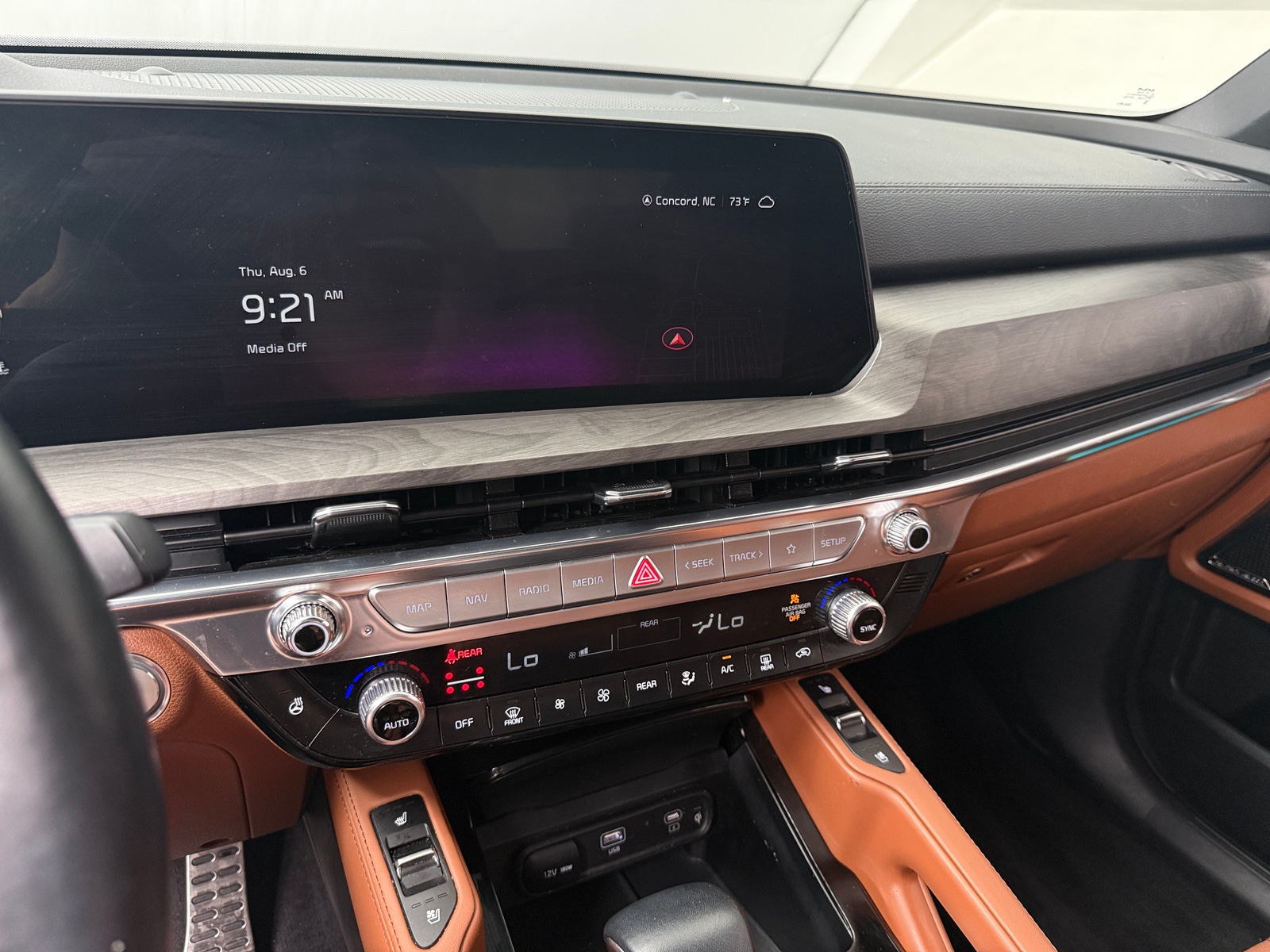 Thumbnail: 2024 Kia Telluride - 3