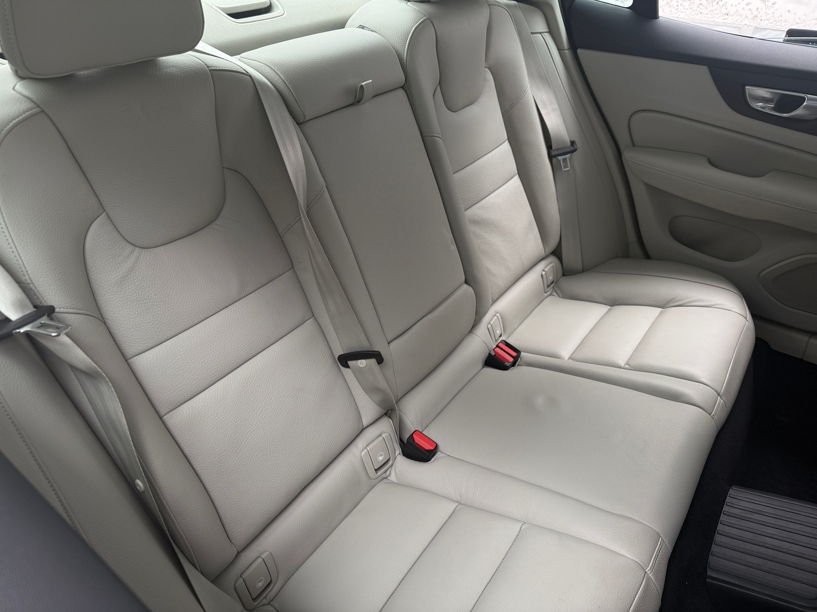 Thumbnail: 2024 Volvo S60 - 5