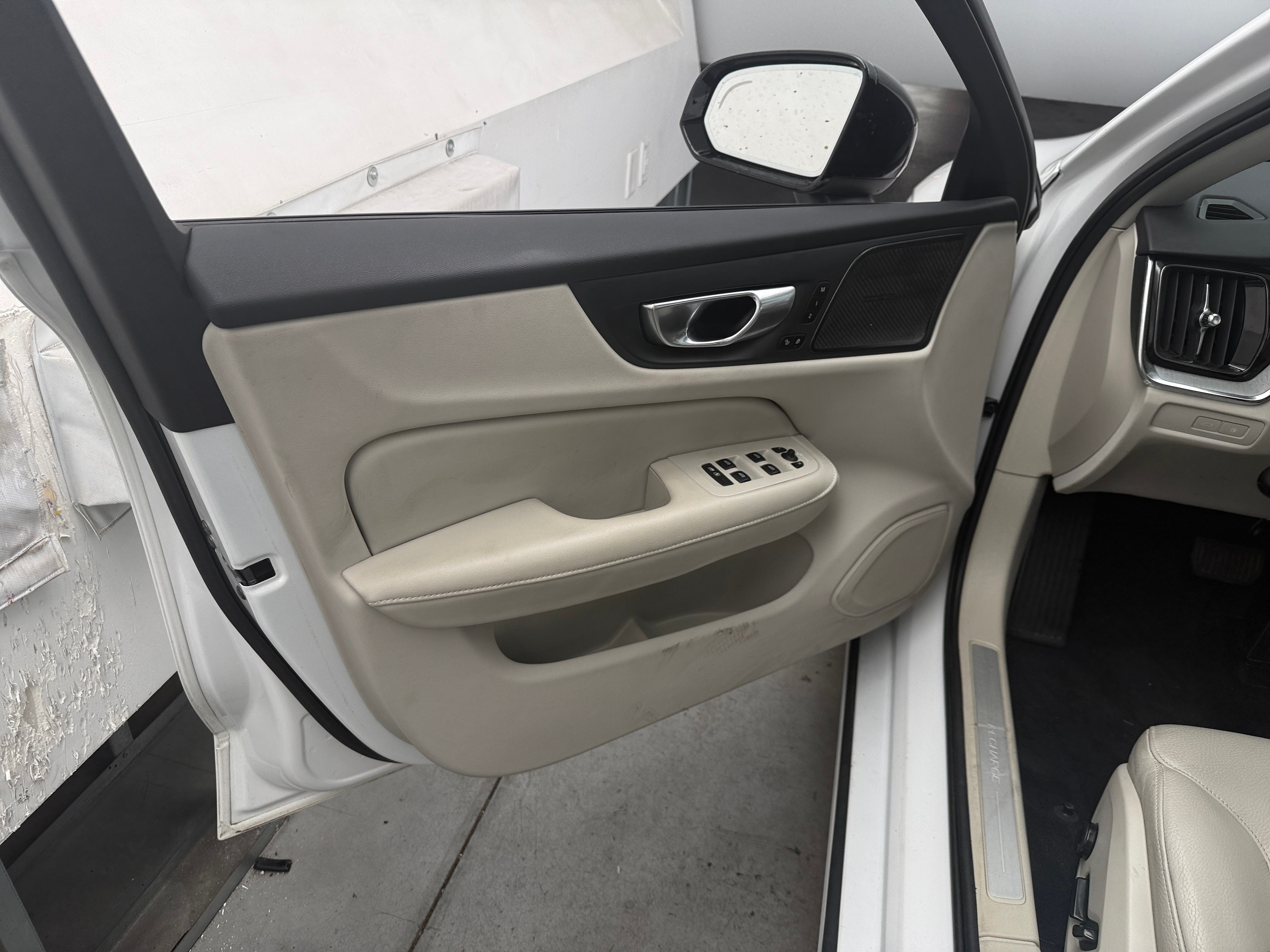 2024 Volvo S60 Recharge Plug-In Hybrid