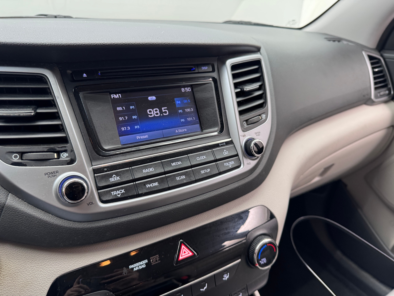 Thumbnail: 2017 Hyundai Tucson - 4