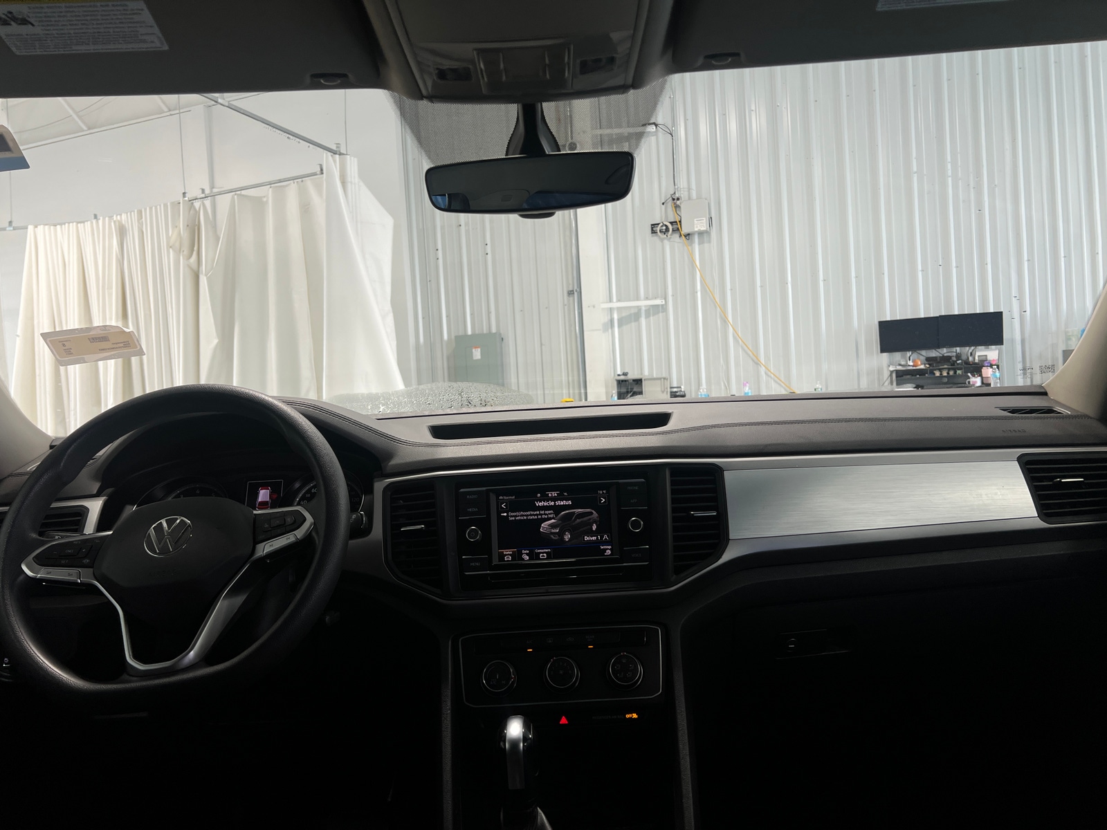 Thumbnail: 2021 Volkswagen Atlas - 3