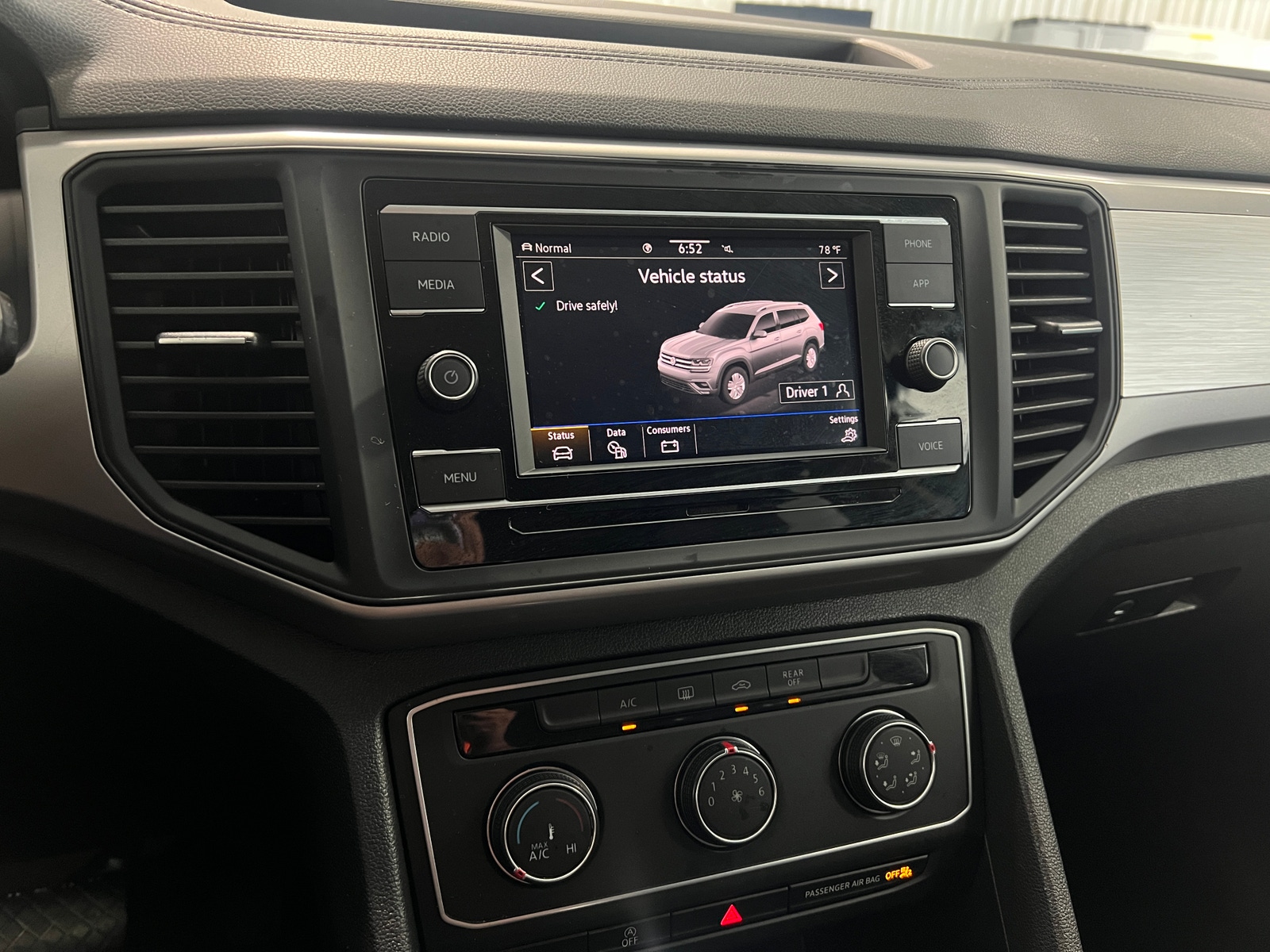 Thumbnail: 2021 Volkswagen Atlas - 4