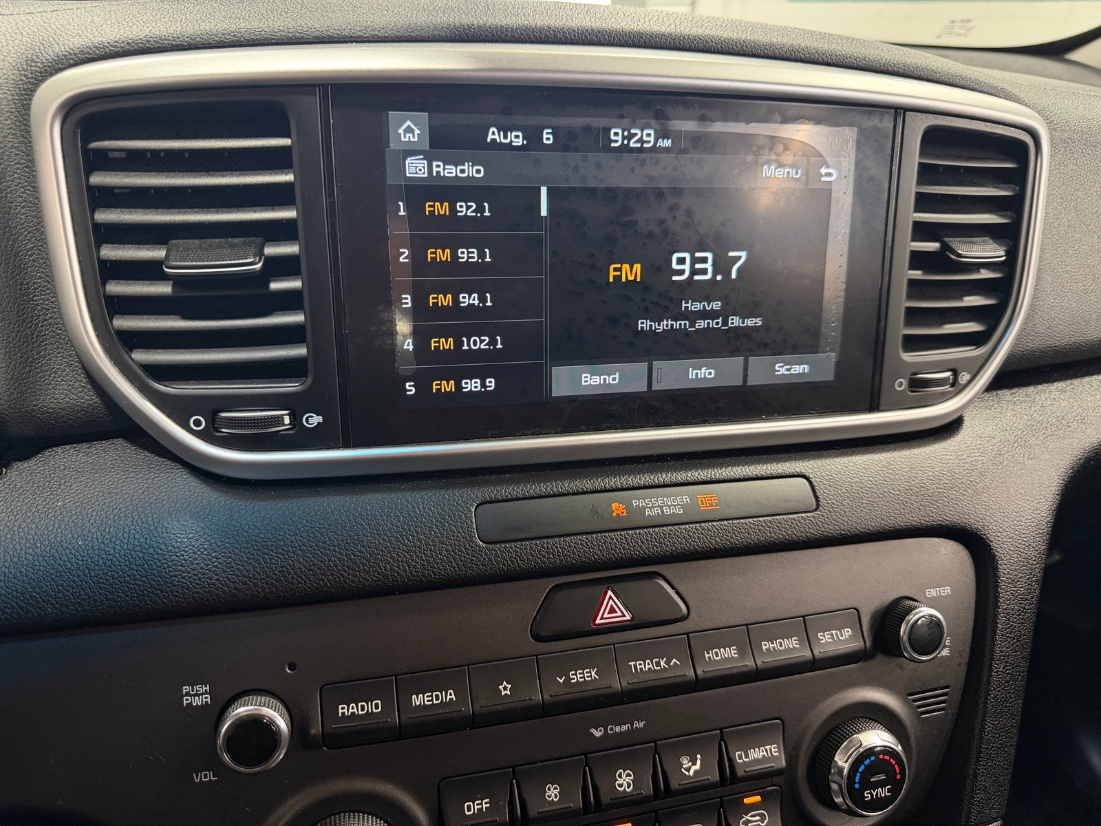 Thumbnail: 2020 Kia Sportage - 4