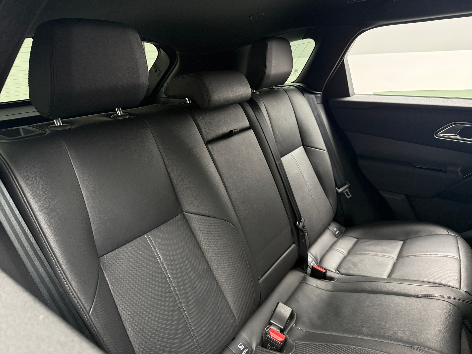 Thumbnail: 2025 Land Rover Range Rover Velar - 5