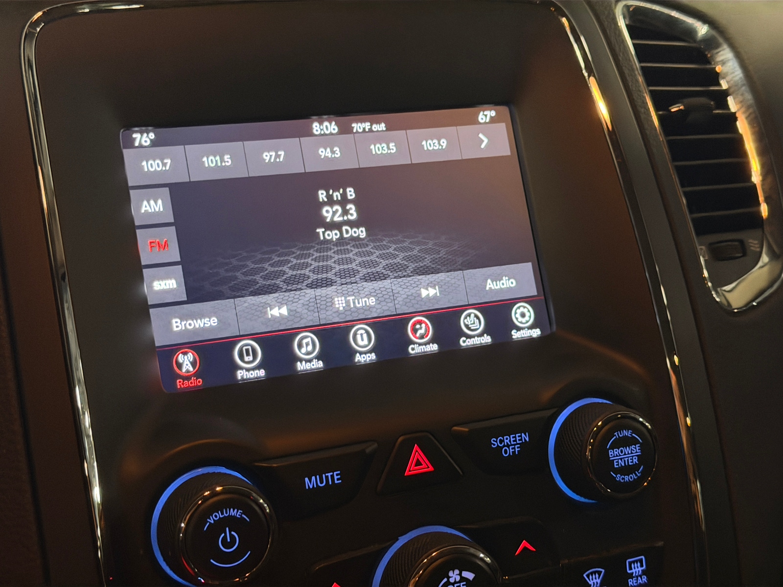 Thumbnail: 2018 Dodge Durango - 4