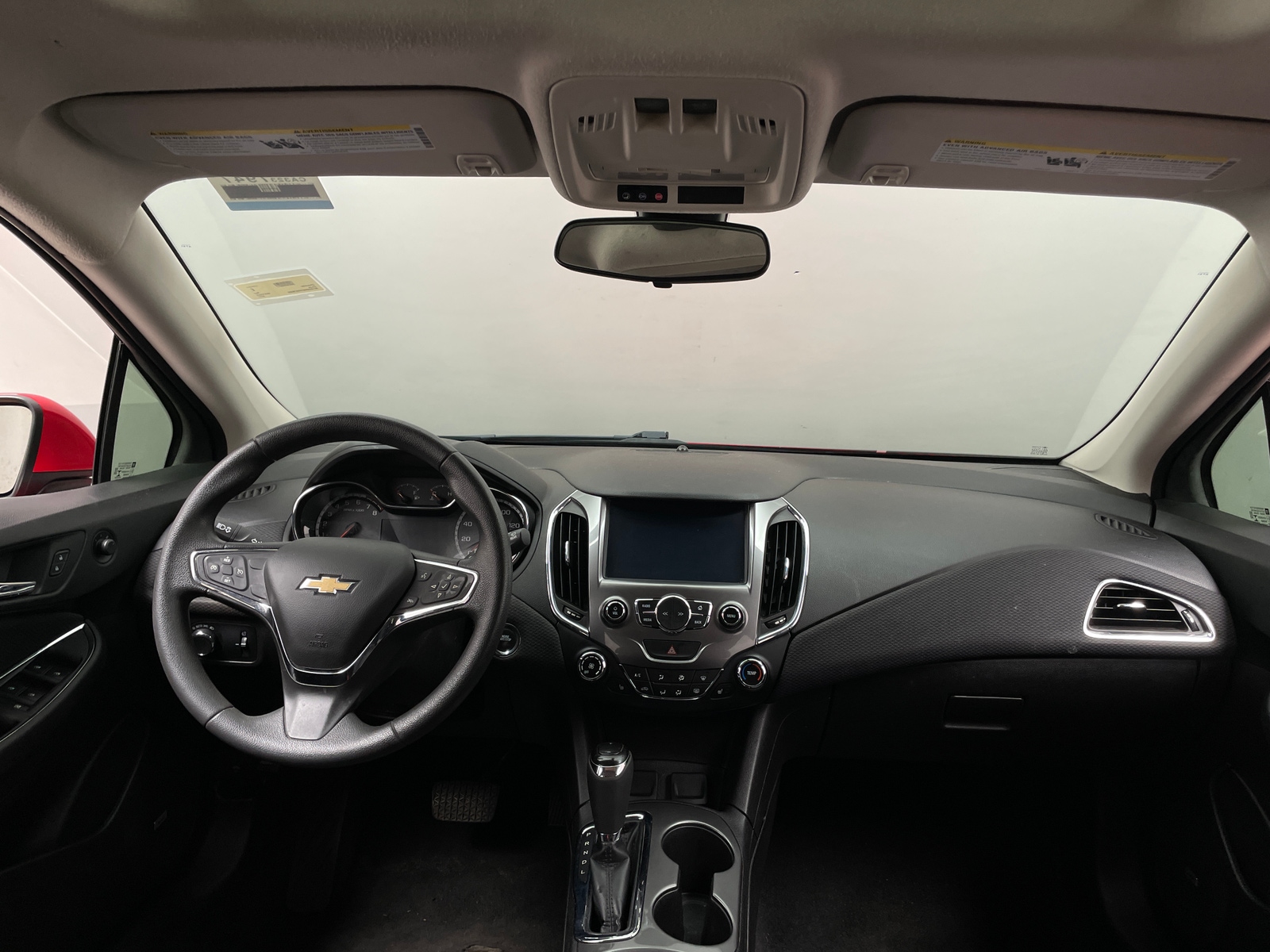 Thumbnail: 2017 Chevrolet Cruze - 3