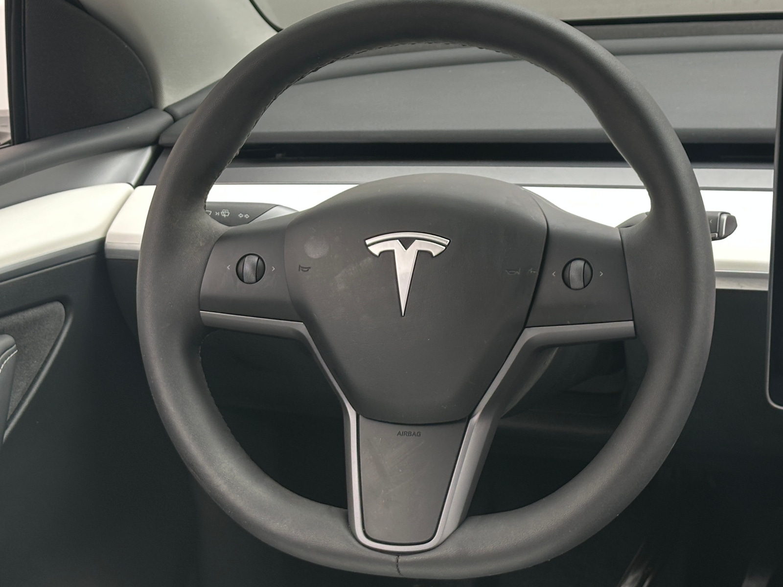 Thumbnail: 2023 Tesla Model Y - 4