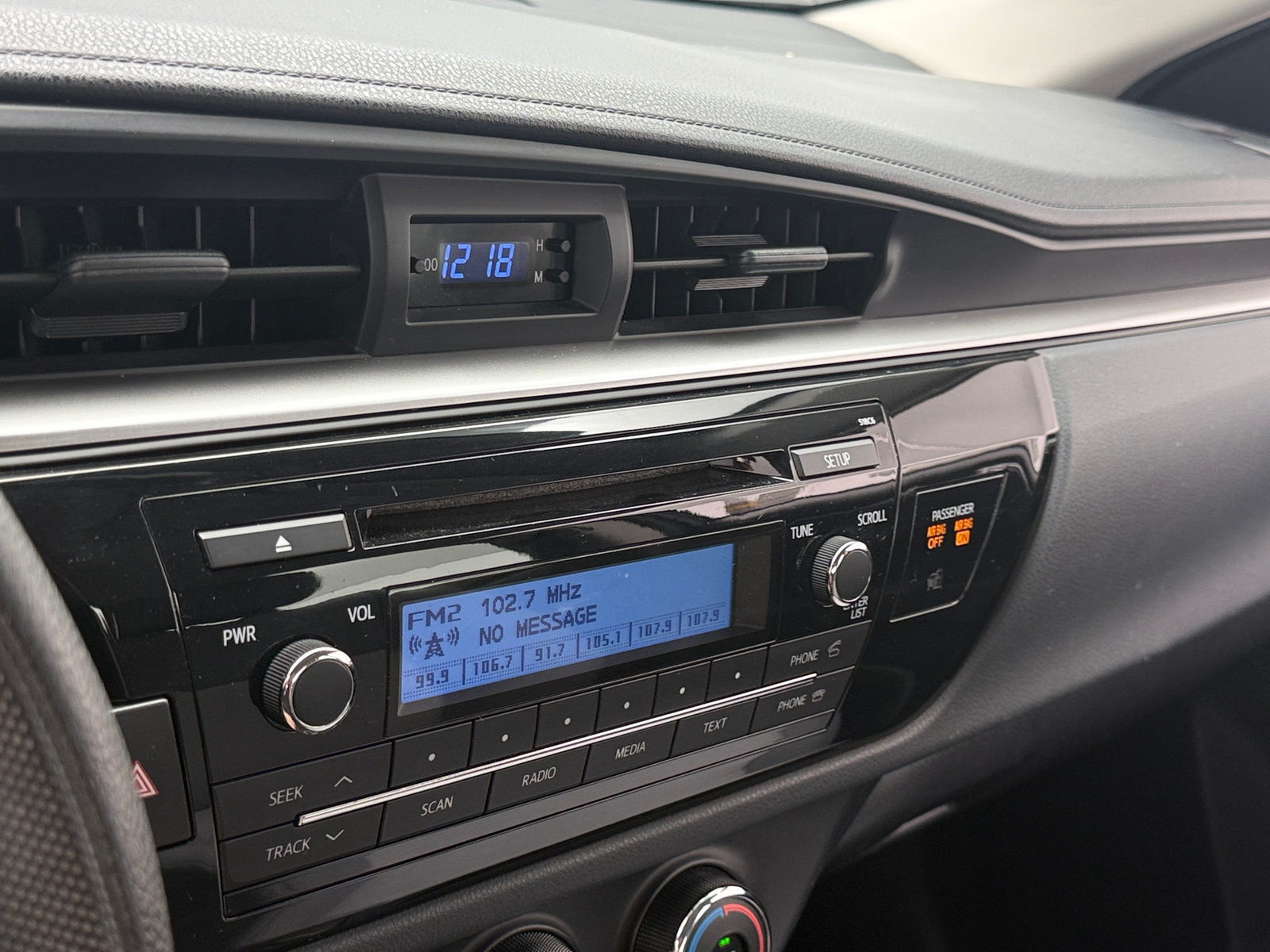 Thumbnail: 2014 Toyota Corolla - 4