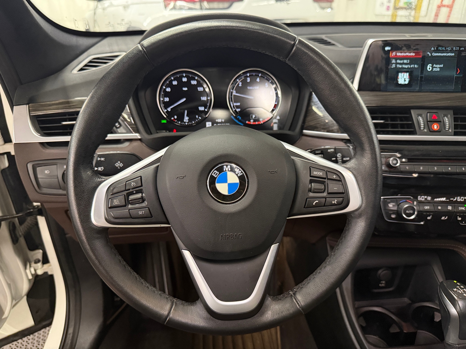 Thumbnail: 2019 BMW X1 - 4