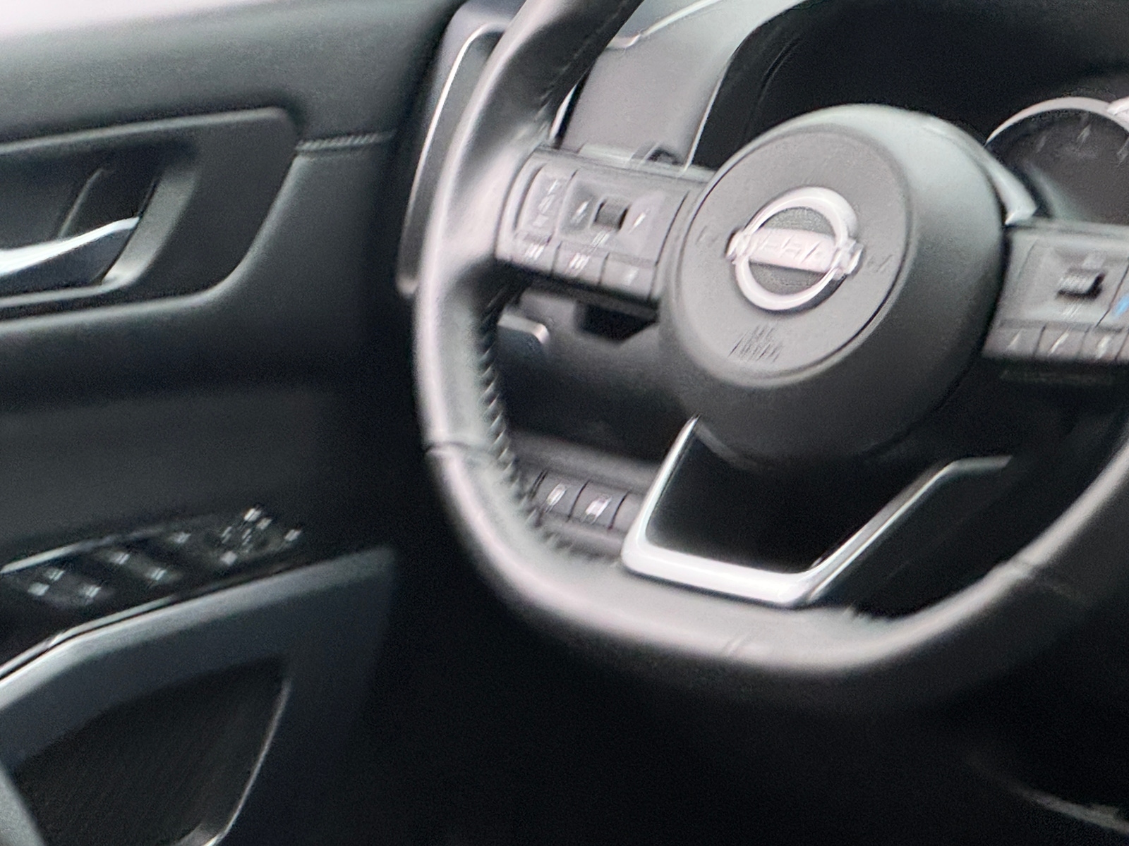 Thumbnail: 2025 Nissan Pathfinder - 4