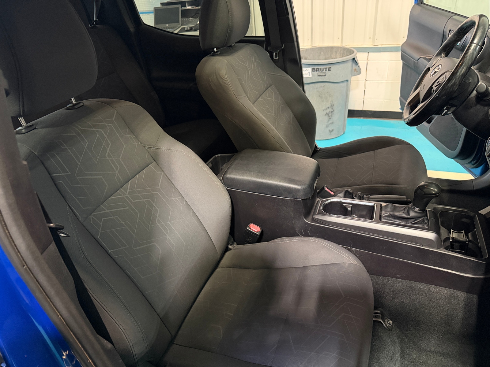 Thumbnail: 2016 Toyota Tacoma - 2