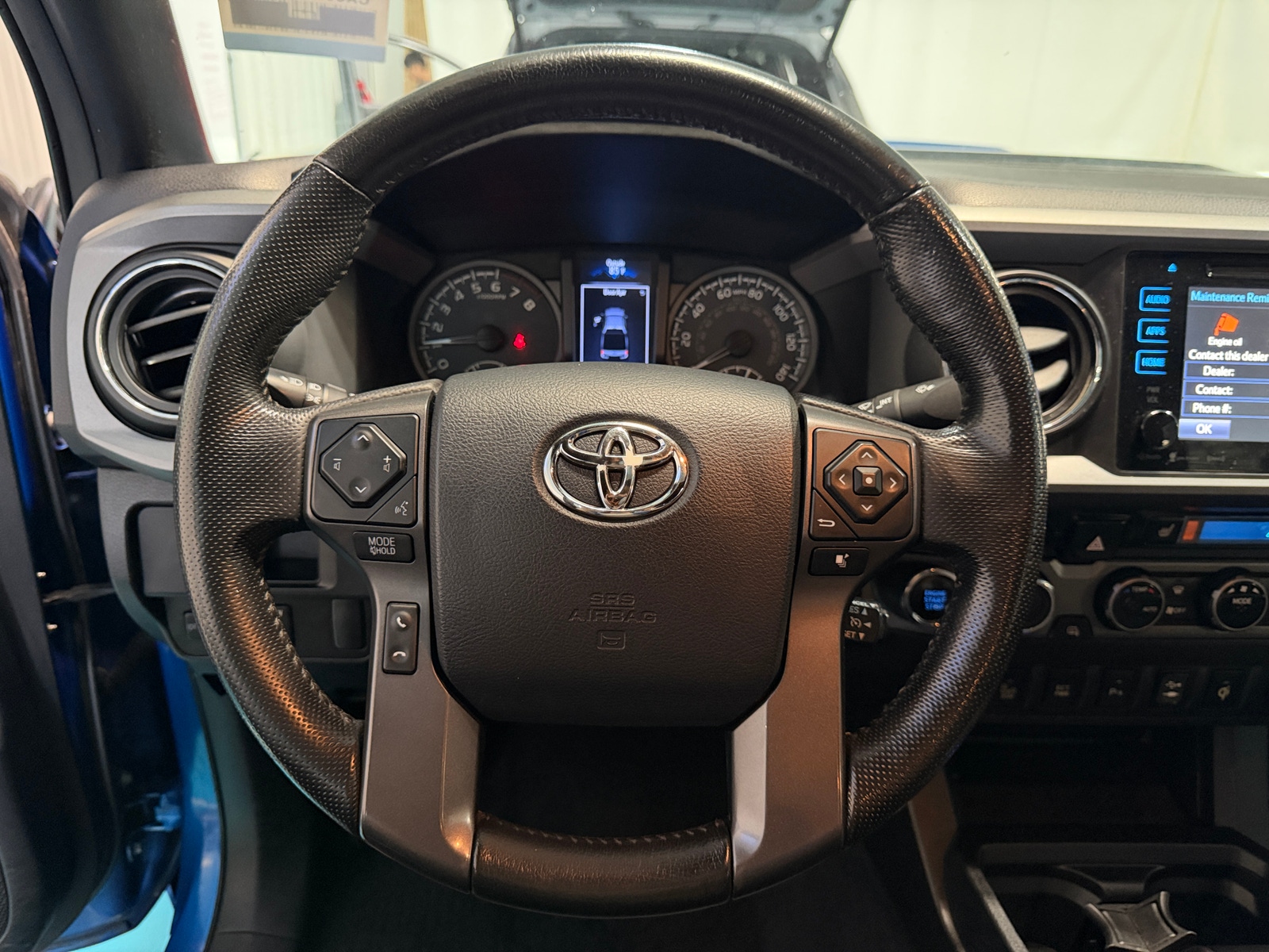Thumbnail: 2016 Toyota Tacoma - 5