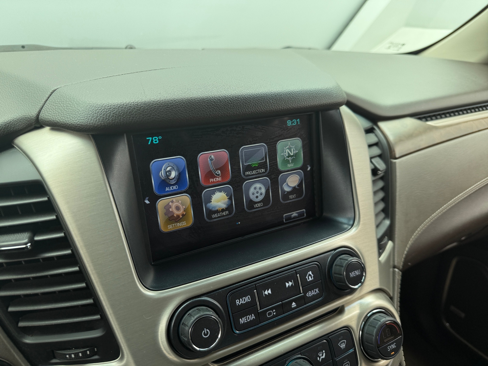 Thumbnail: 2018 GMC Yukon - 3